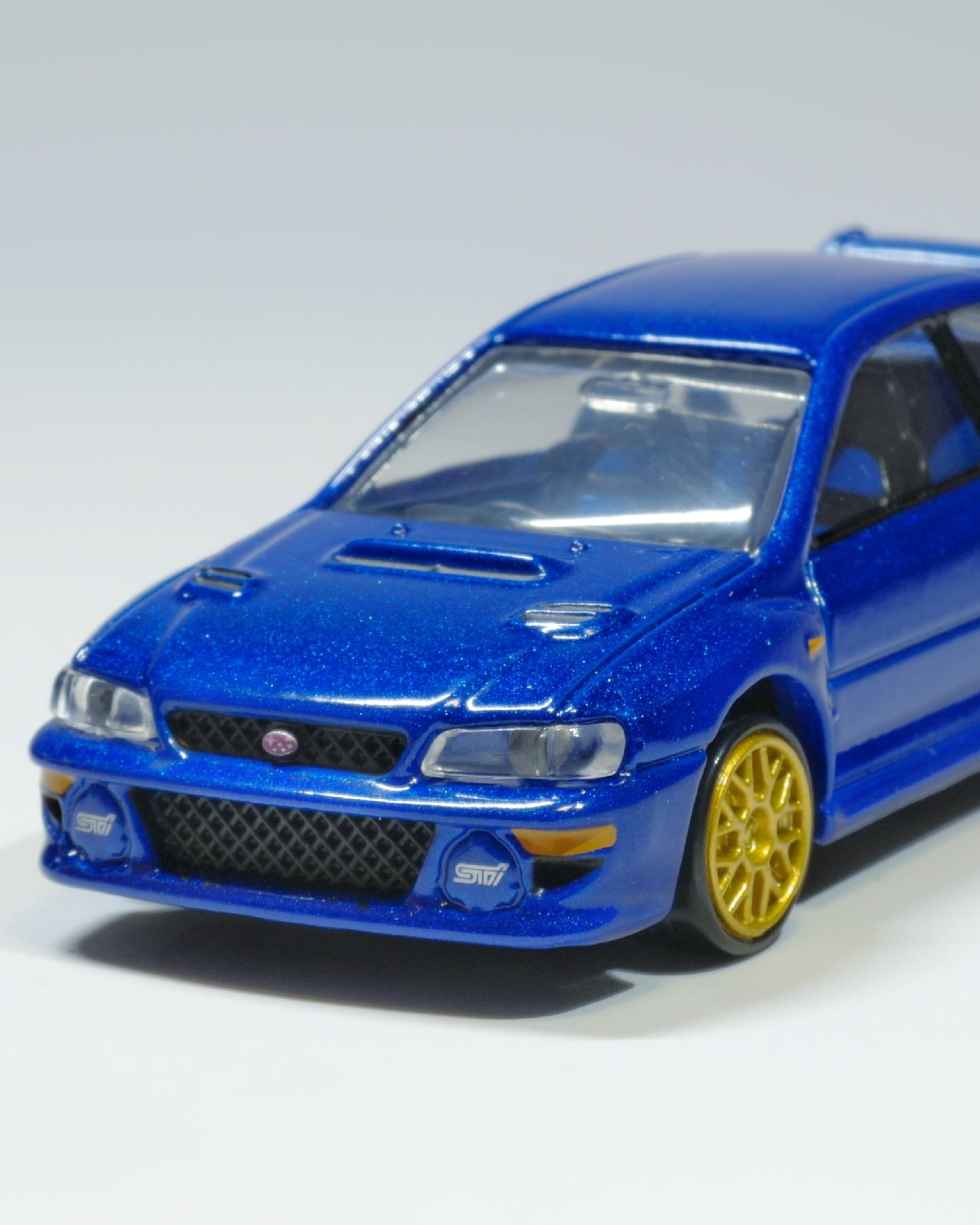1/62 Tomica Premium Subaru Impreza 22B STi