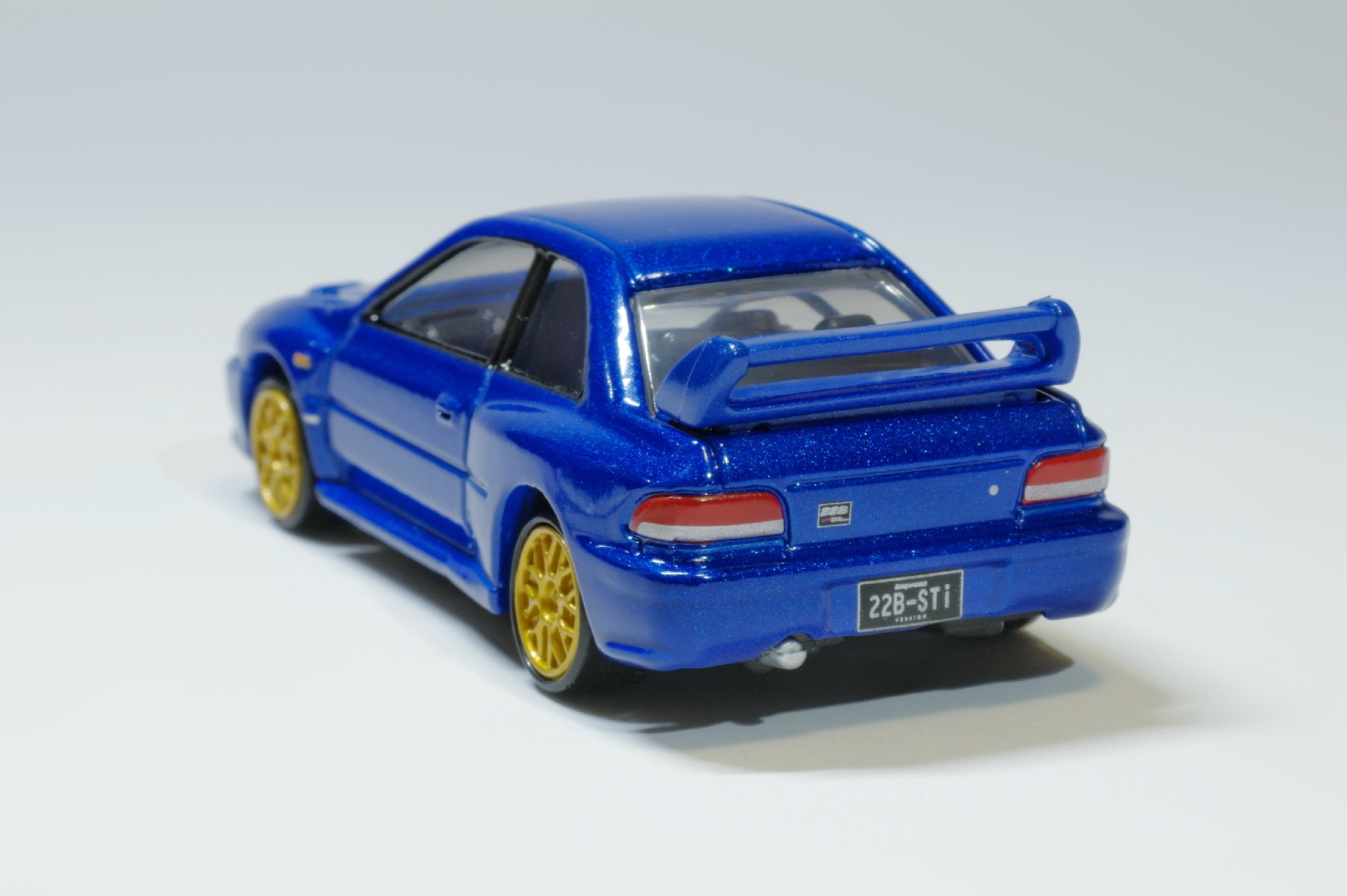 1/62 Tomica Premium Subaru Impreza 22B STi