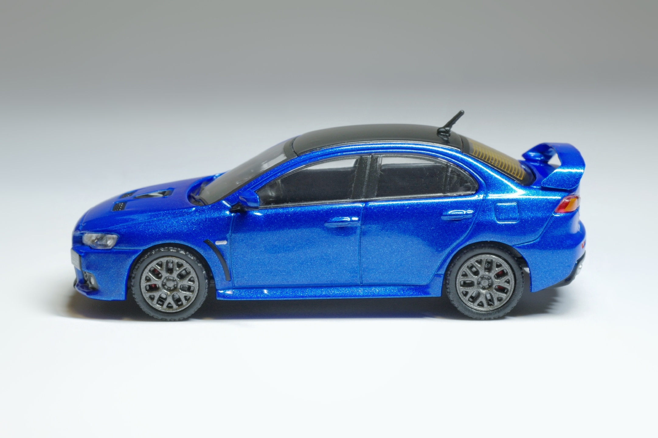 1/64 Tarmac Works Mitsubishi Lancer Evo X Final Edition