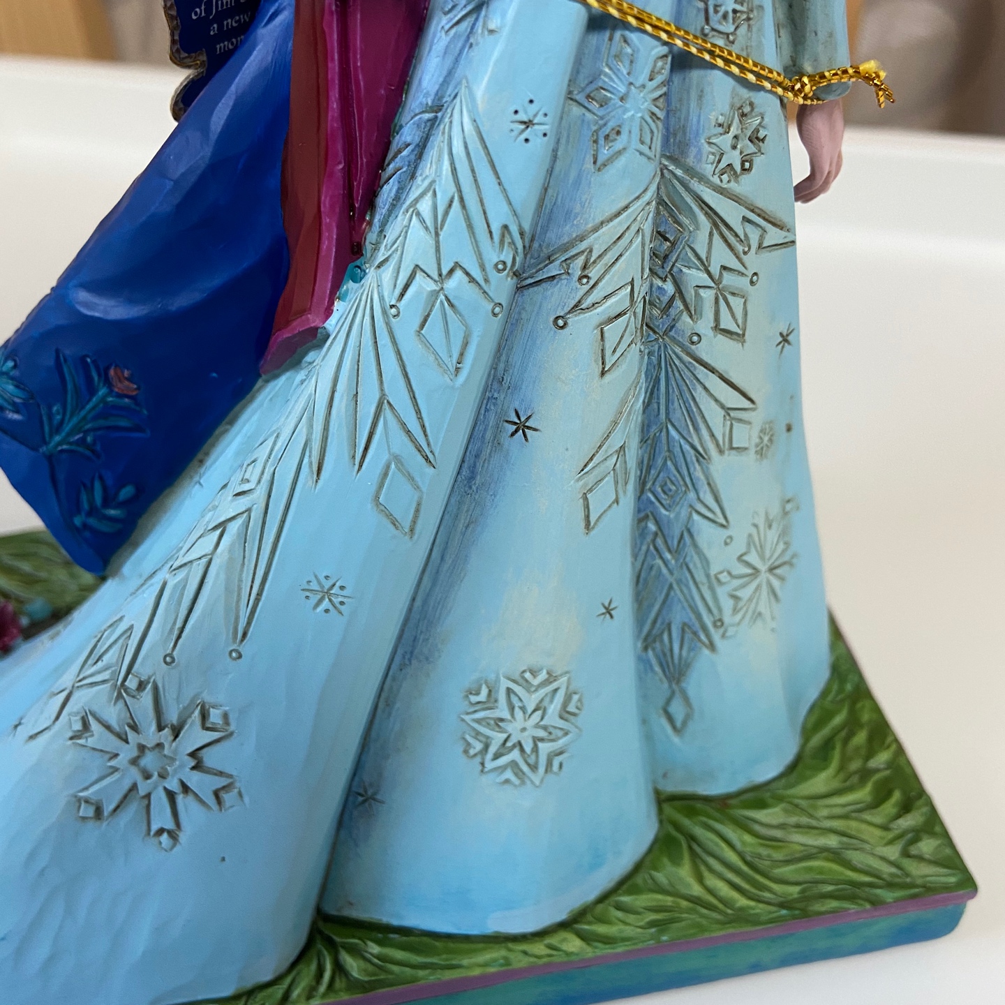 ❄️Disney Showcase collection enesco frozen “Sister Forever”❄️