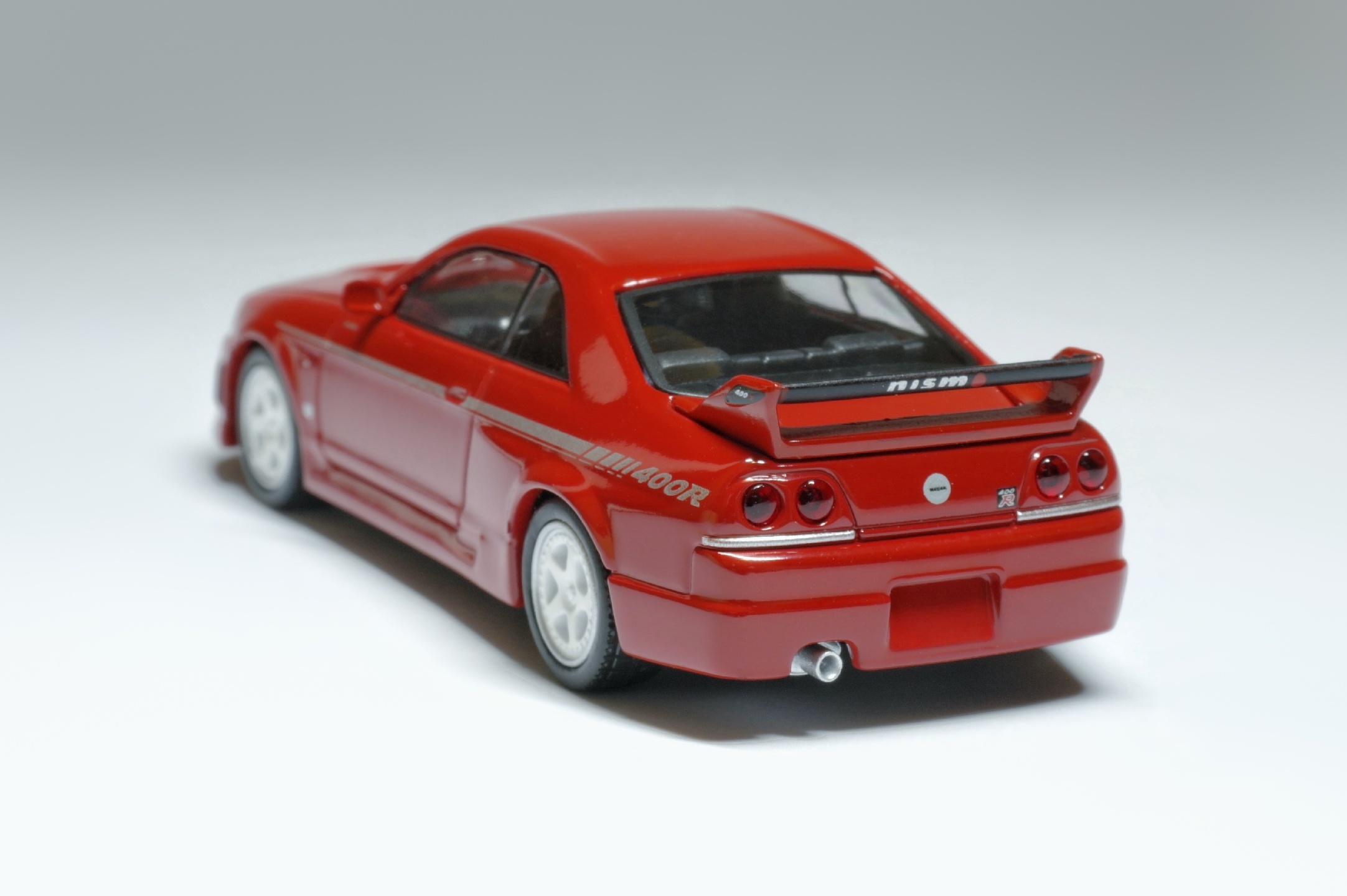1/64 Kyosho NISMO 400R