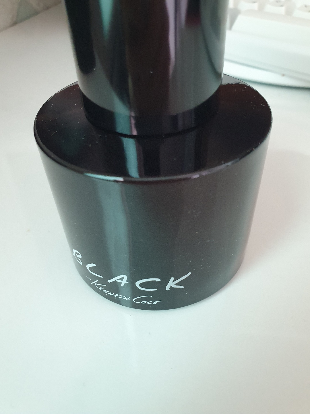 Kenneth Cole Black