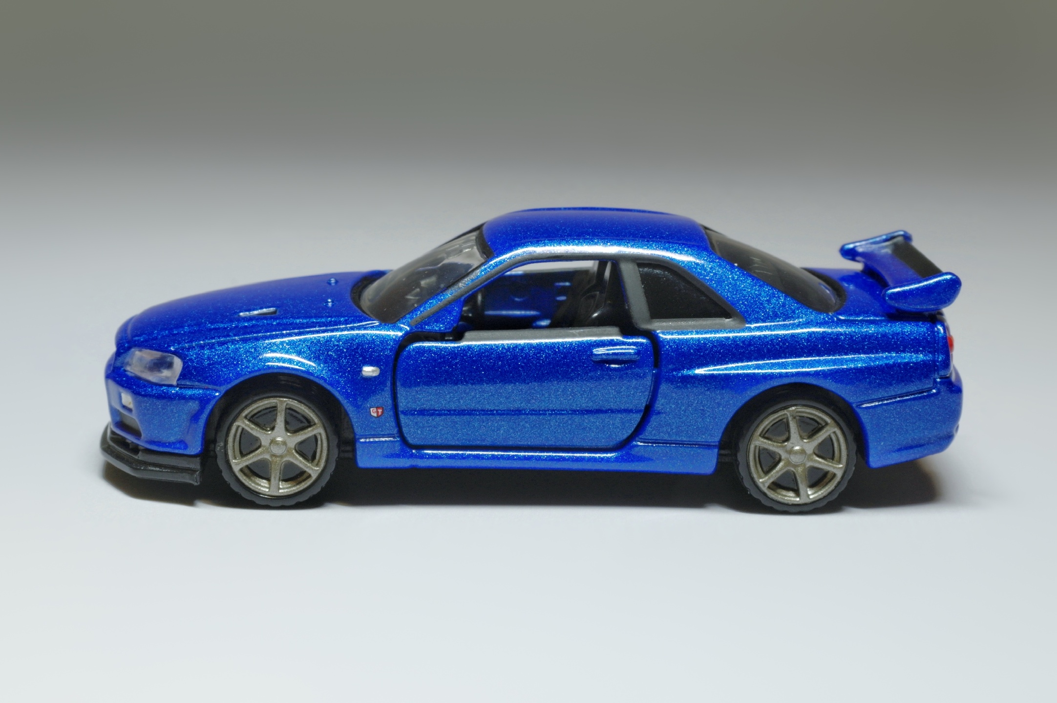 1/62 Tomica Premium R34 GT-R V-Spec II Nür