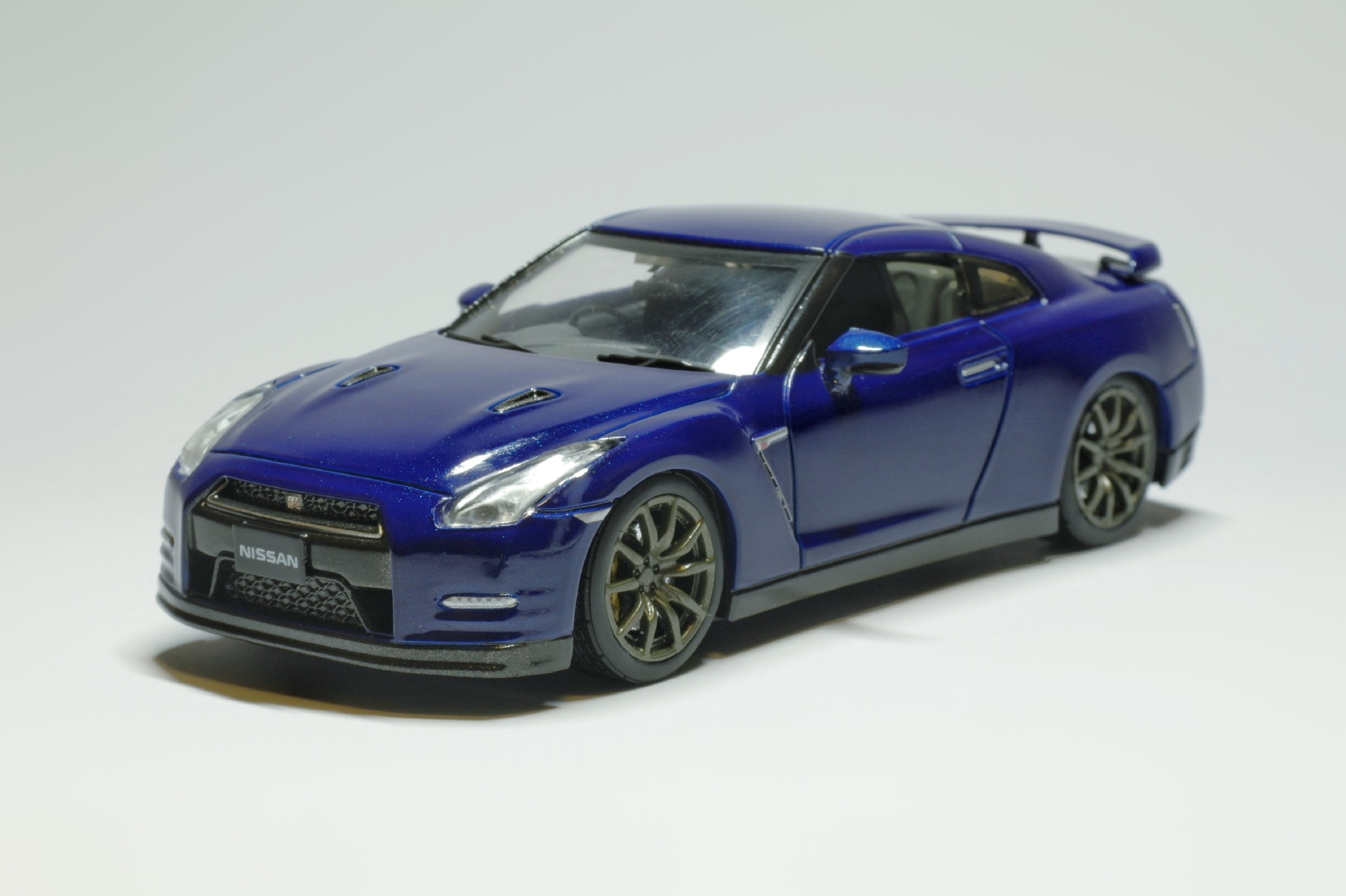 1/43 Kyosho Nissan R35 GT-R Aurora Flare Blue Pearl