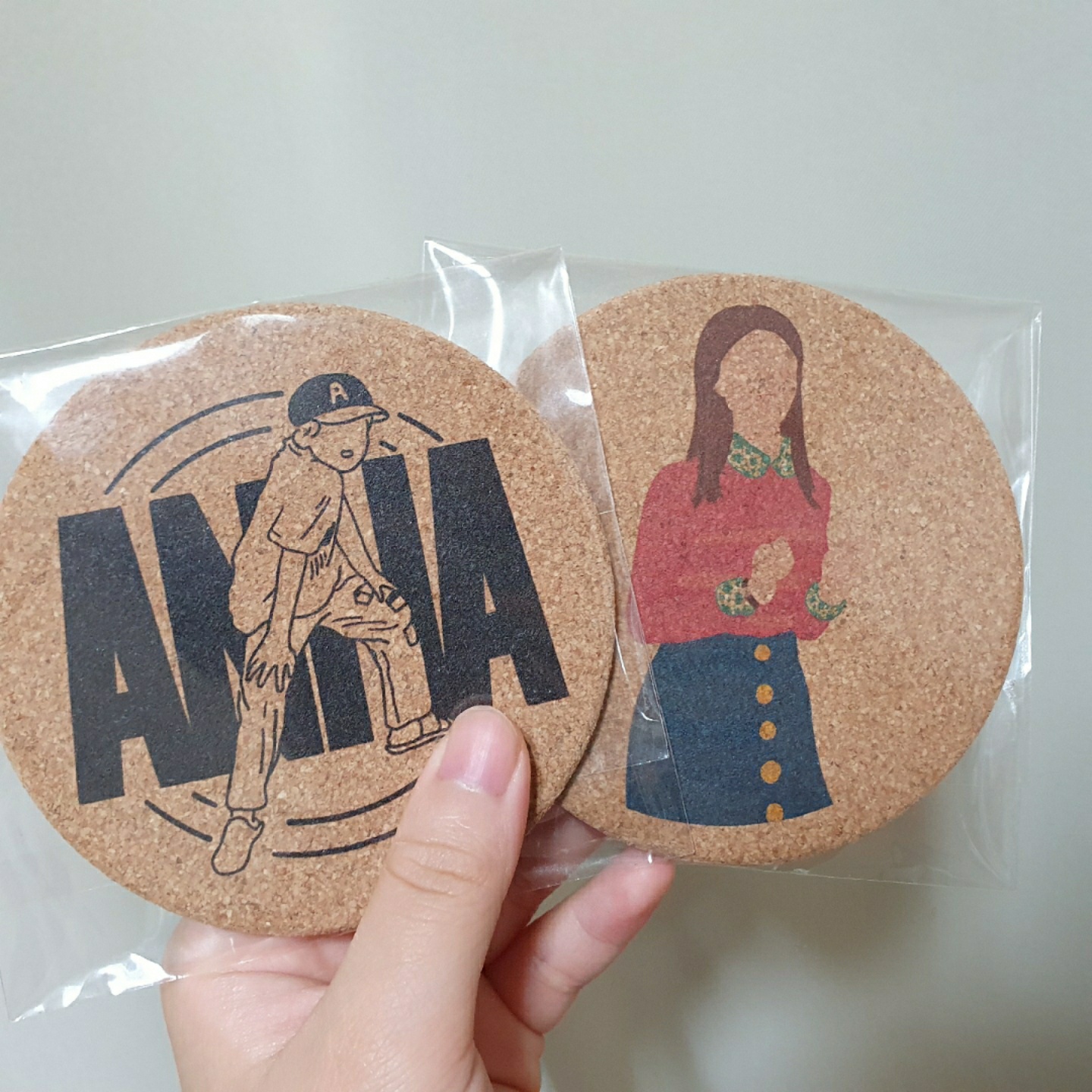 애나 켄드릭 컵받침