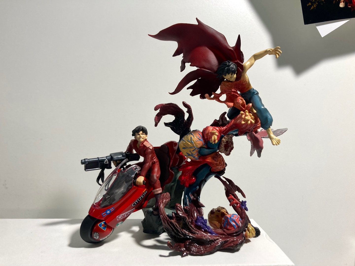 Kaiyodo x movic 아키라(AKIRA) 가챠 피규어