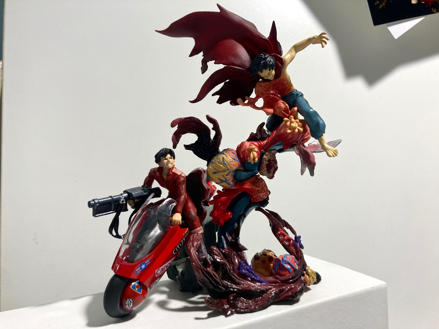 Kaiyodo x movic 아키라(AKIRA) 가챠 피규어