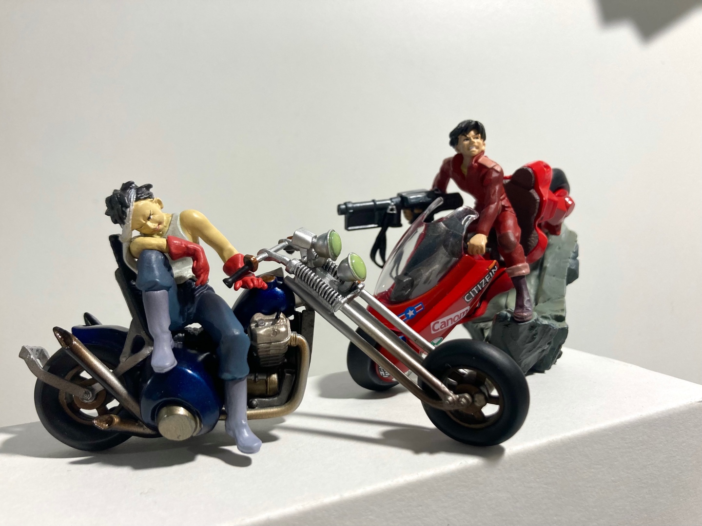Kaiyodo x movic 아키라(AKIRA) 가챠 피규어