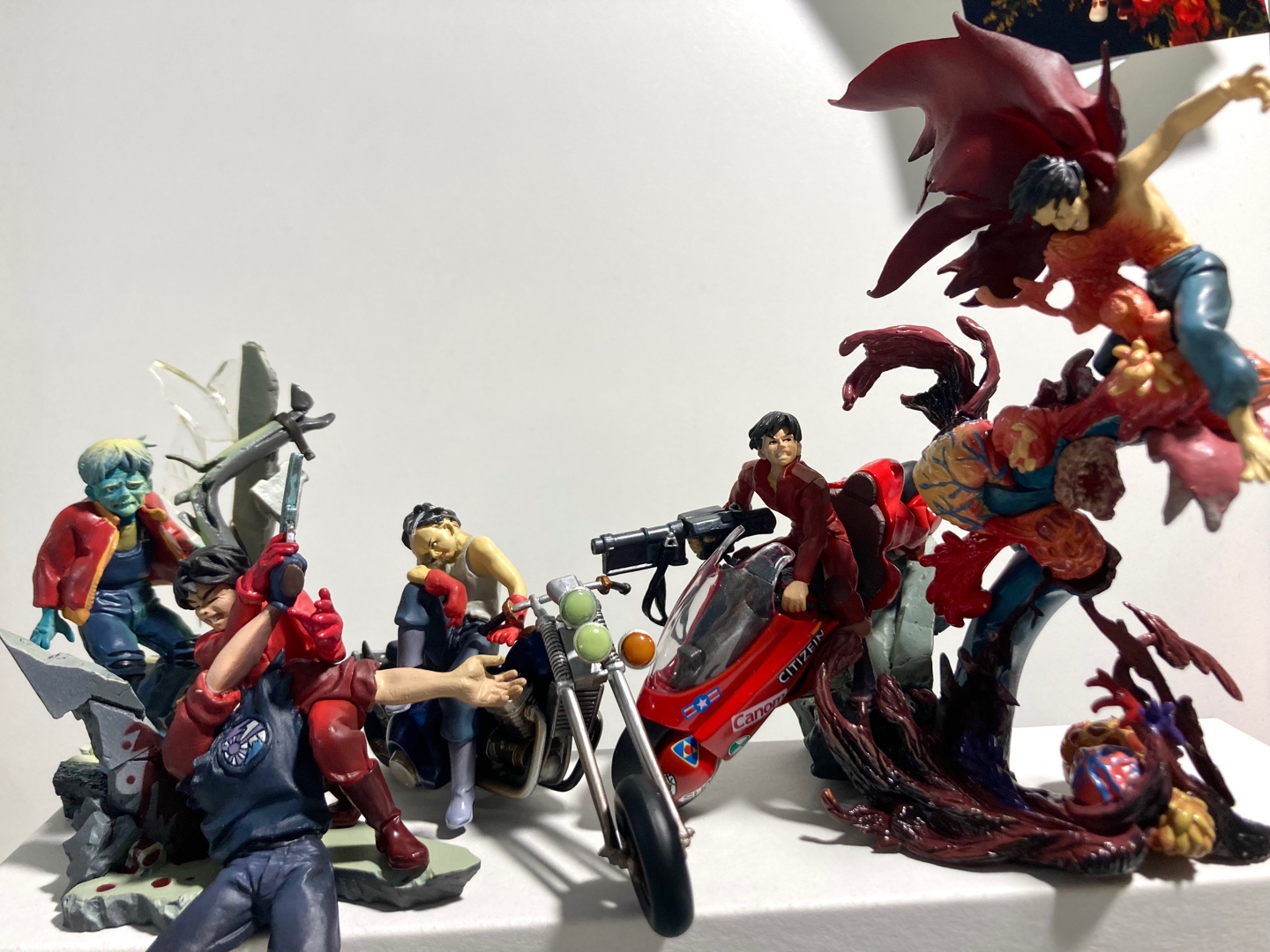 Kaiyodo x movic 아키라(AKIRA) 가챠 피규어