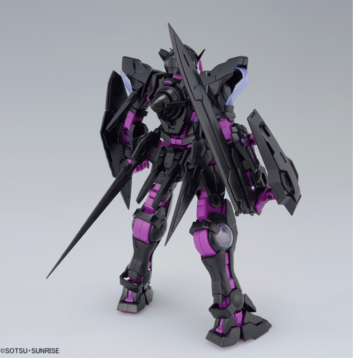 MG 1/100 GN-001 건담 엑시아 [리서큘레이션 컬러/네온 퍼플]