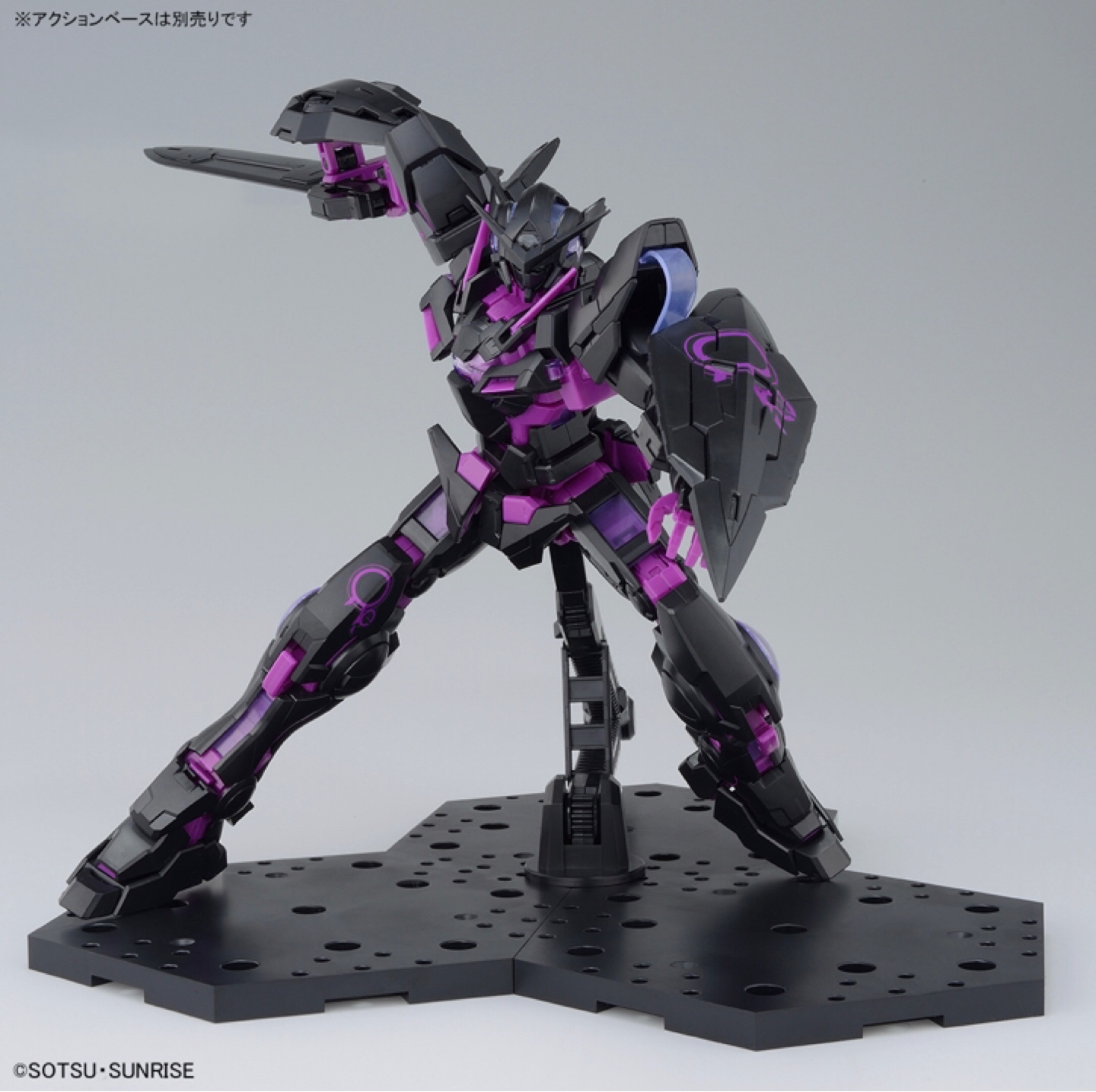 MG 1/100 GN-001 건담 엑시아 [리서큘레이션 컬러/네온 퍼플]