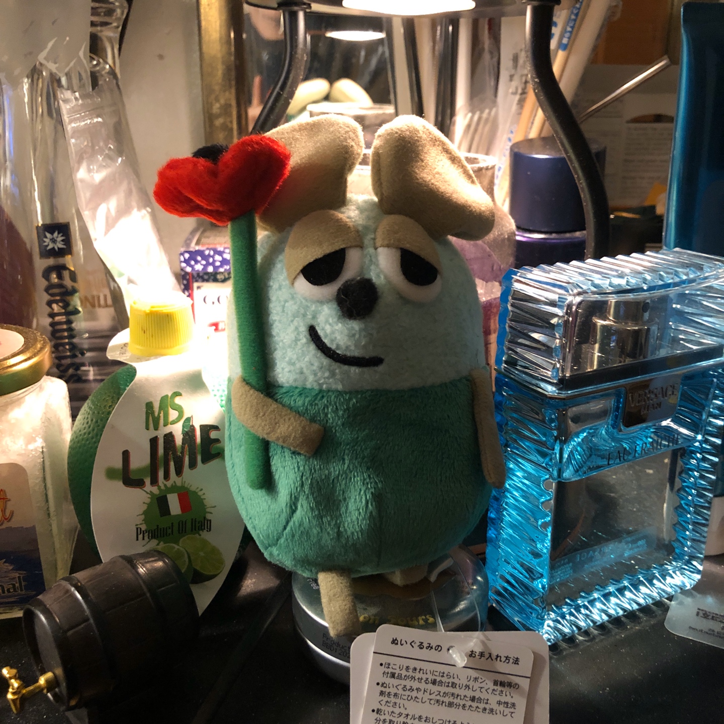 네오마트 시그니쳐 인형