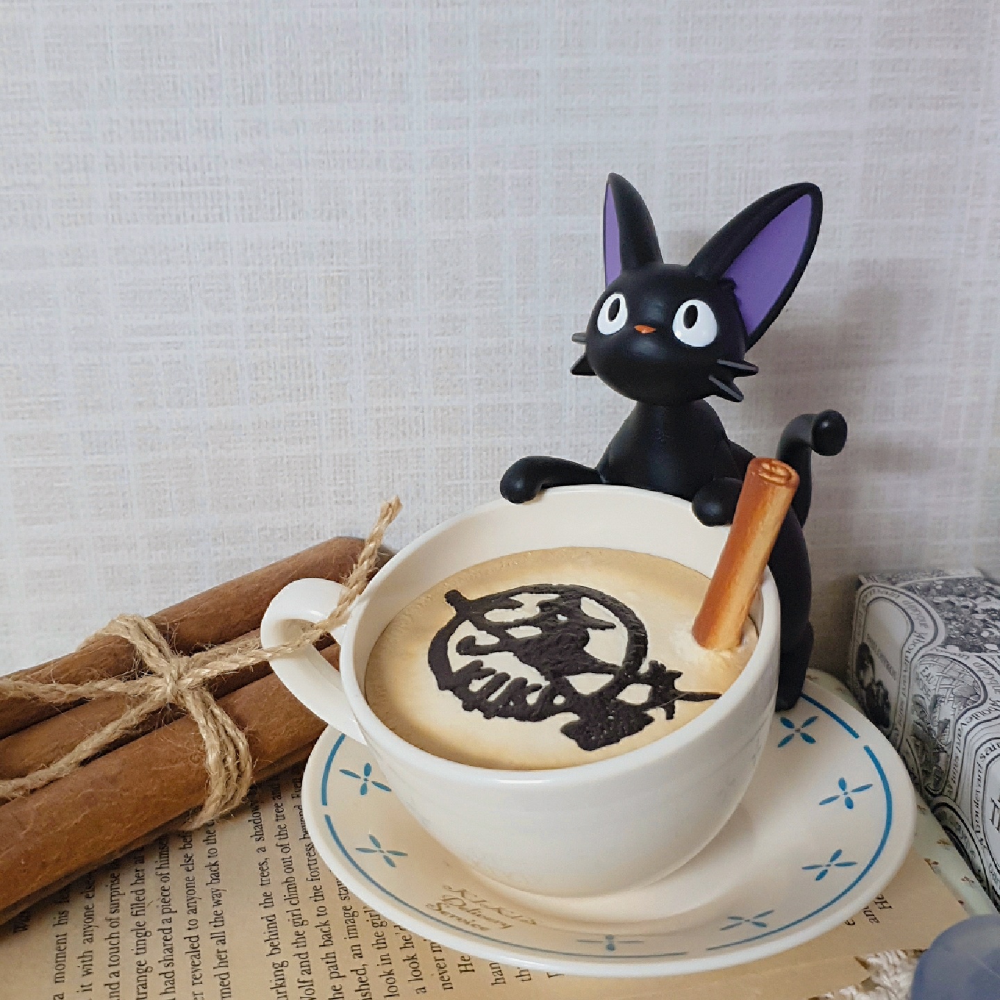 카푸치노 지지 ☕