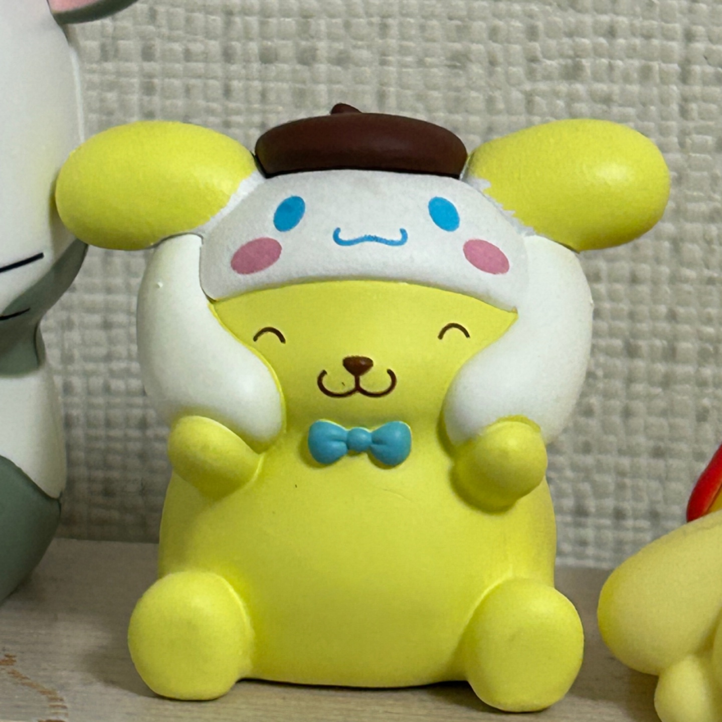 시나모롤 모자 쓴 폼폼푸린 가챠