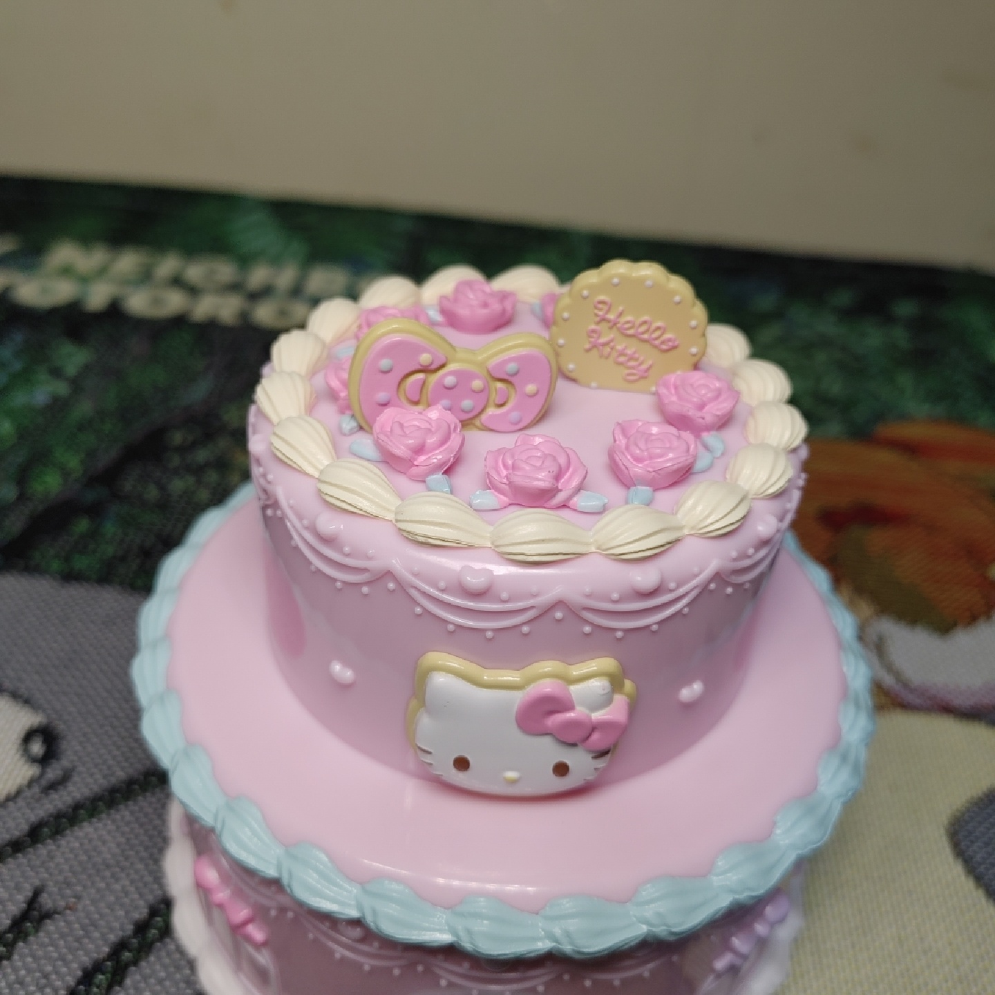 헬로키티 케이크🍰✨