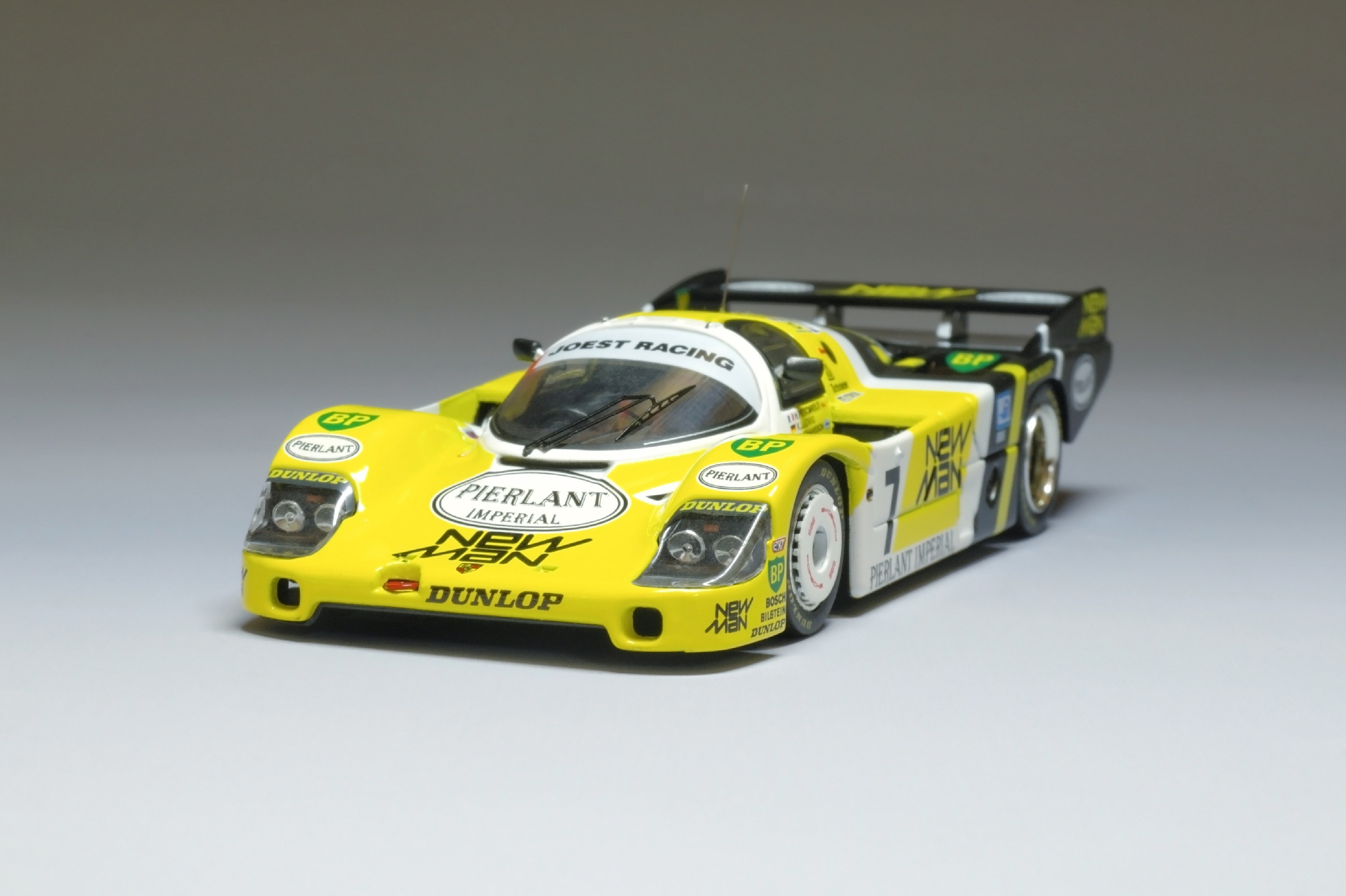 1/43 hpi-racing Porsche 956 LH #7 1984 Le Mans Winner