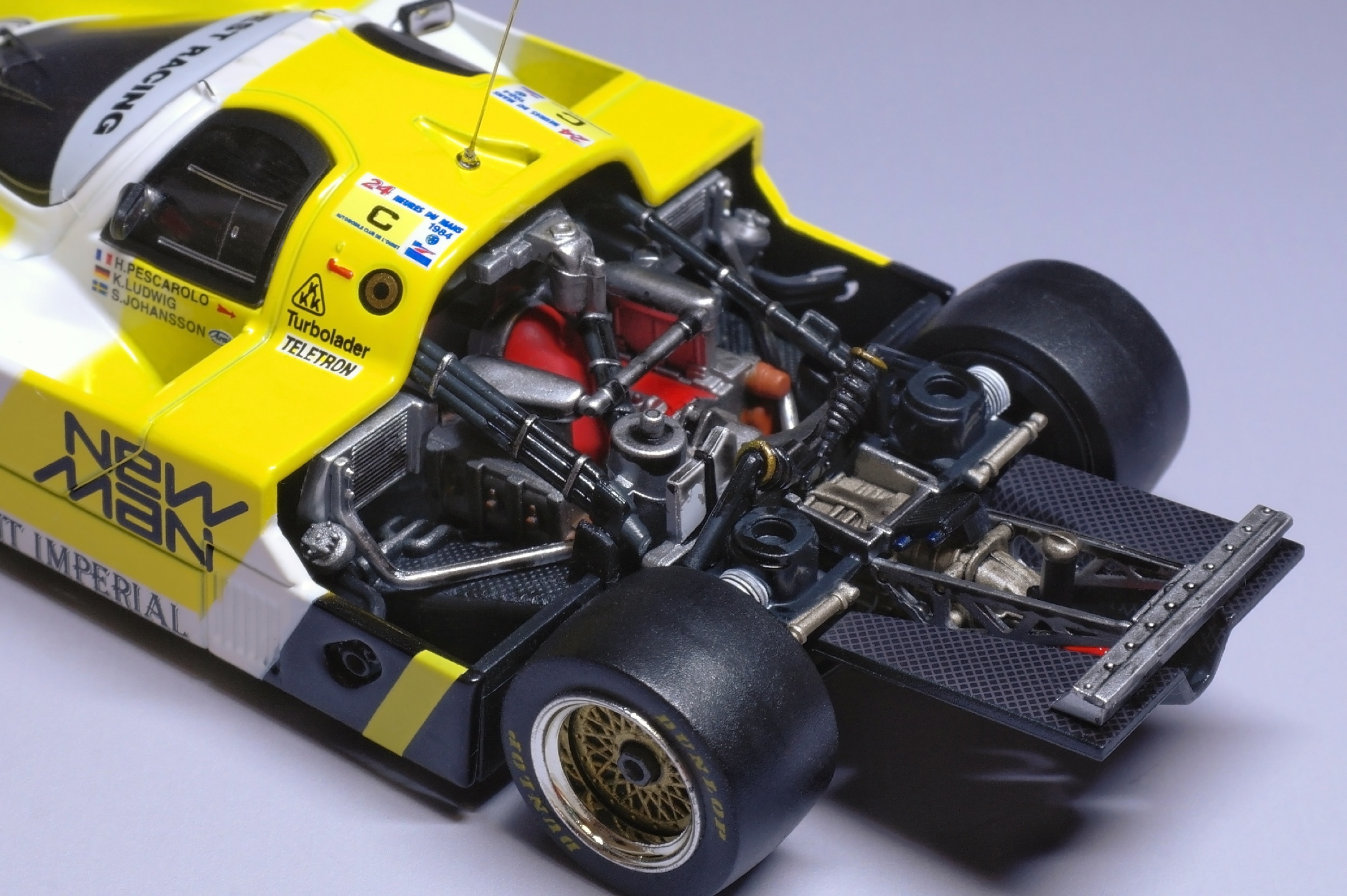 1/43 hpi-racing Porsche 956 LH #7 1984 Le Mans Winner