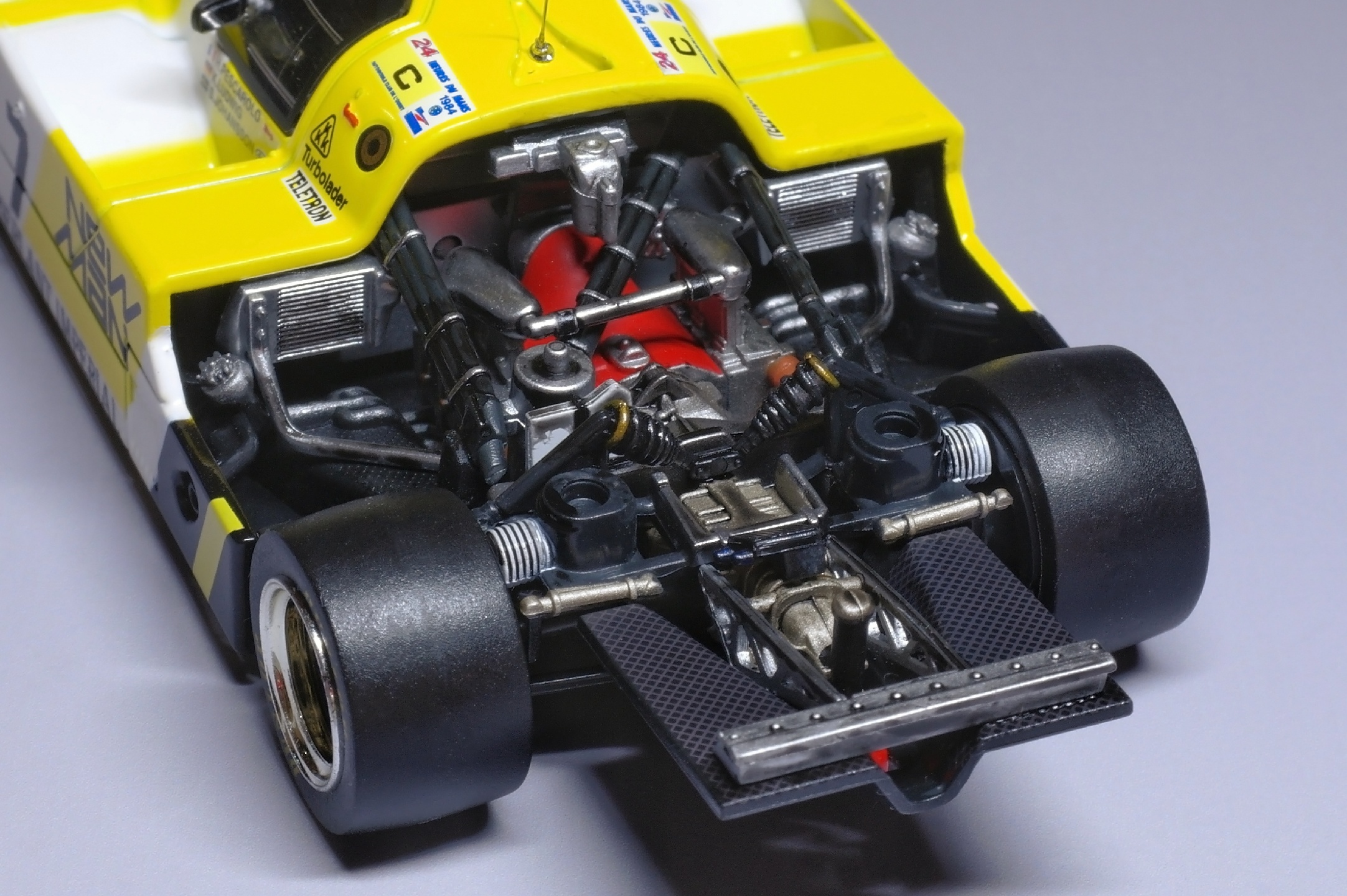 1/43 hpi-racing Porsche 956 LH #7 1984 Le Mans Winner