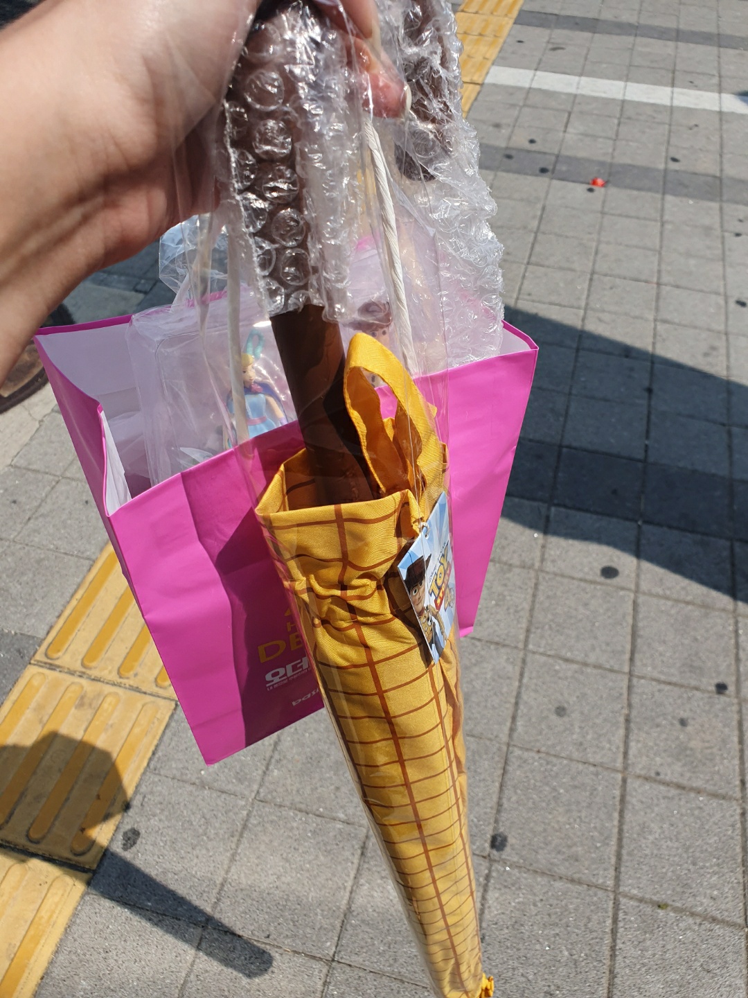 베스킨라빈스 우디 우산