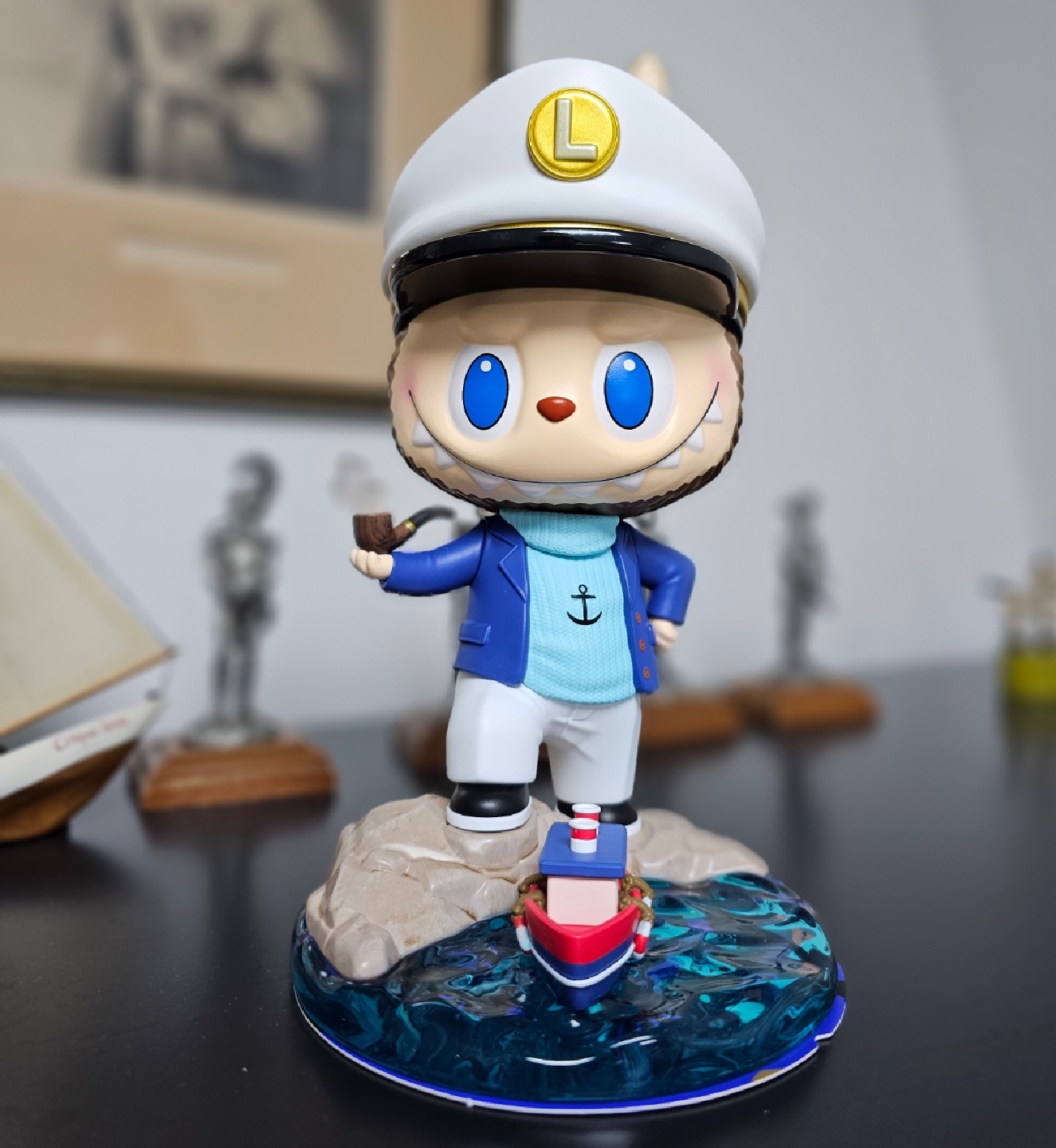LABUBU Captain Big