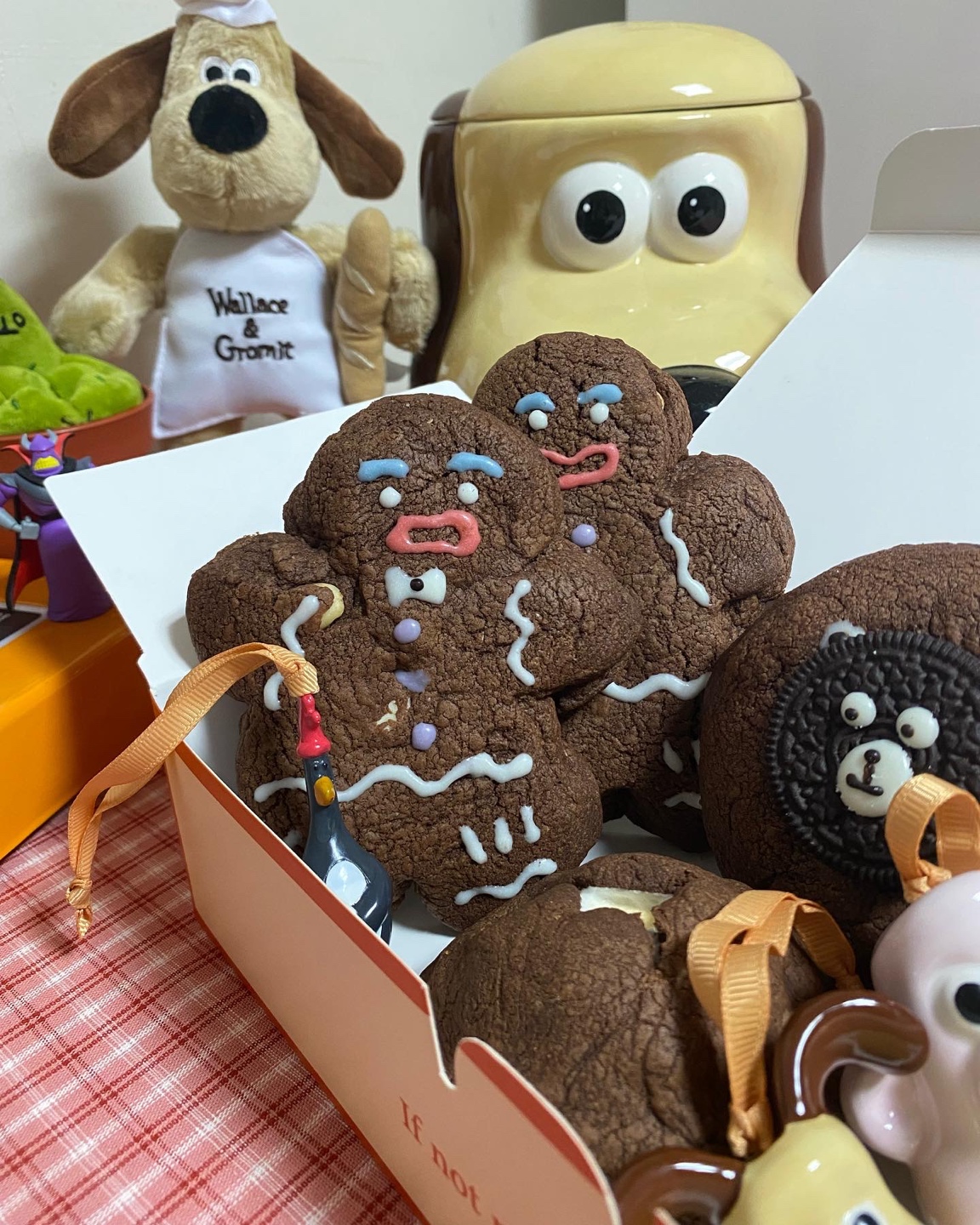 그로밋이 만든 쿠키~~🍪🐷