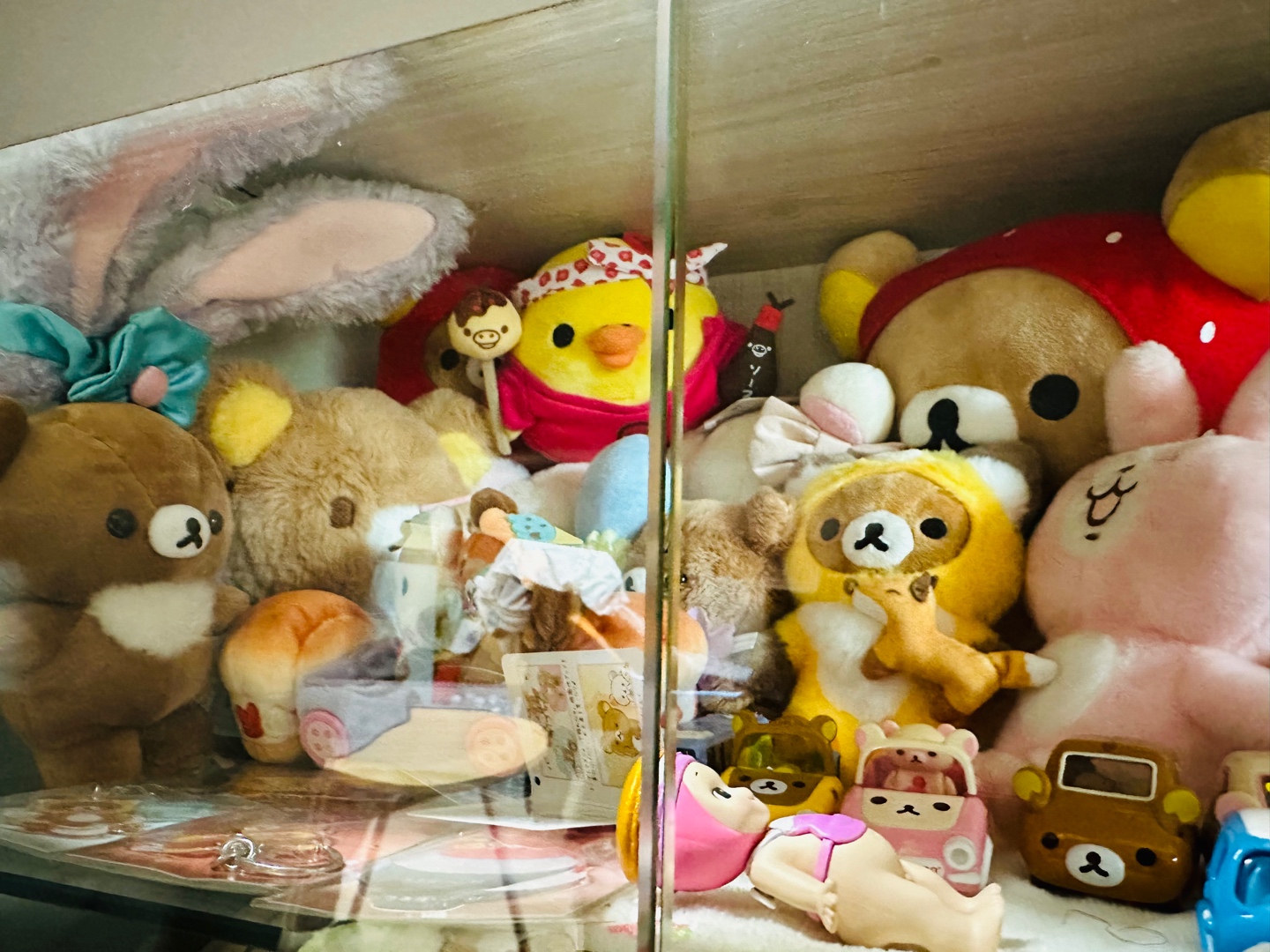 리락쿠마처돌이의 장식장
