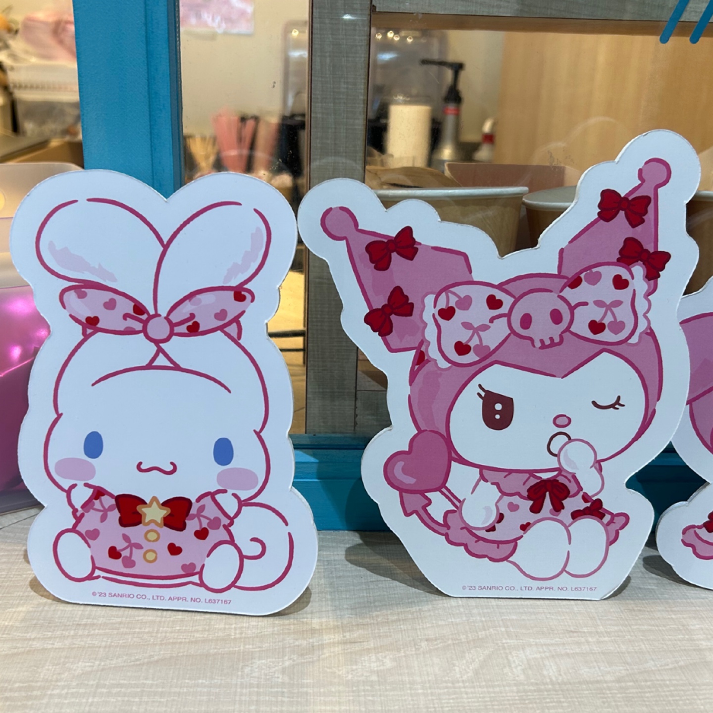 산리오 팝업카페