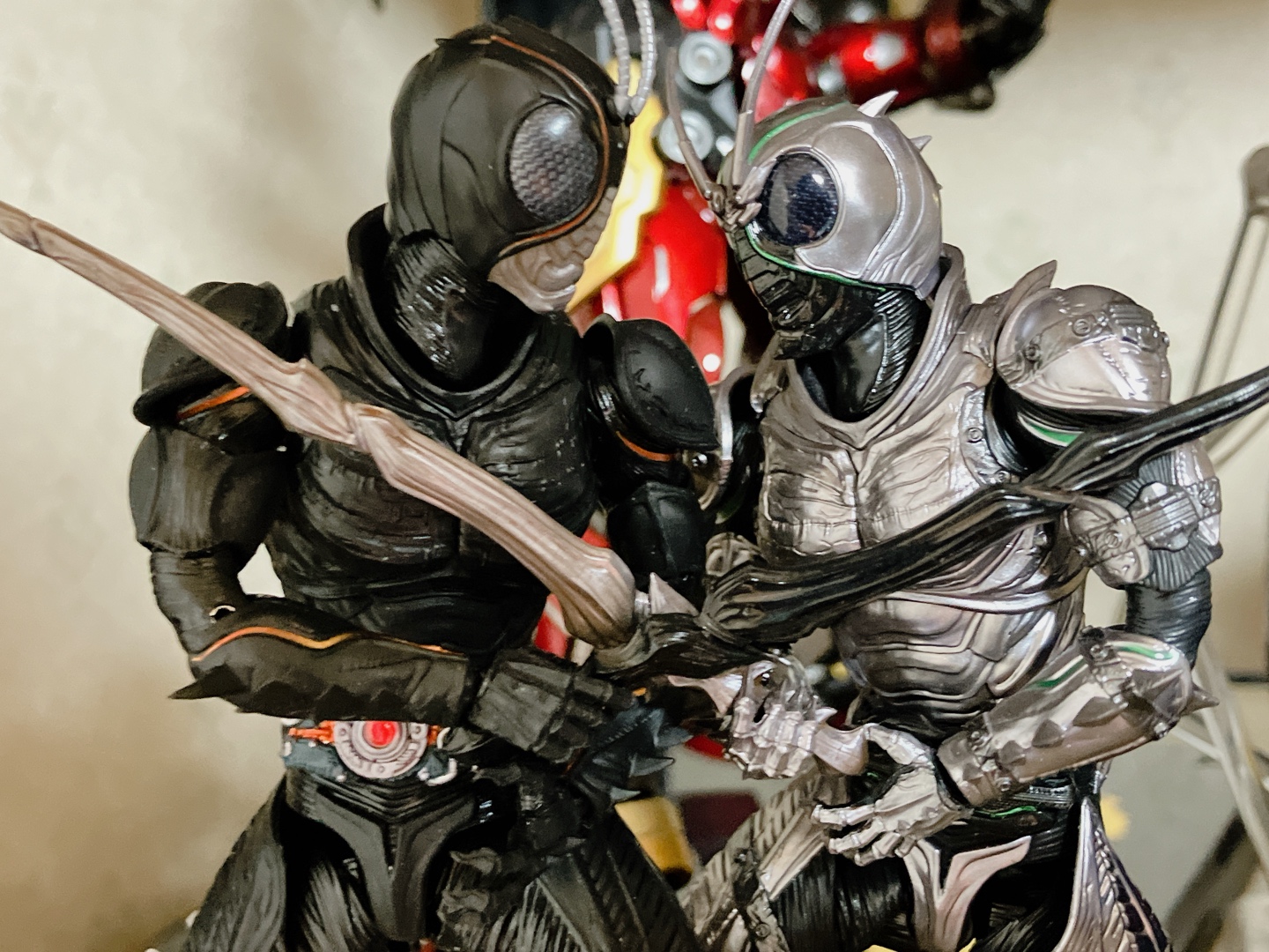 가면라이더 SHADOWMOON
(仮面ライダーシャドームーン)
KAMEN RIDER SHADOWMOON
