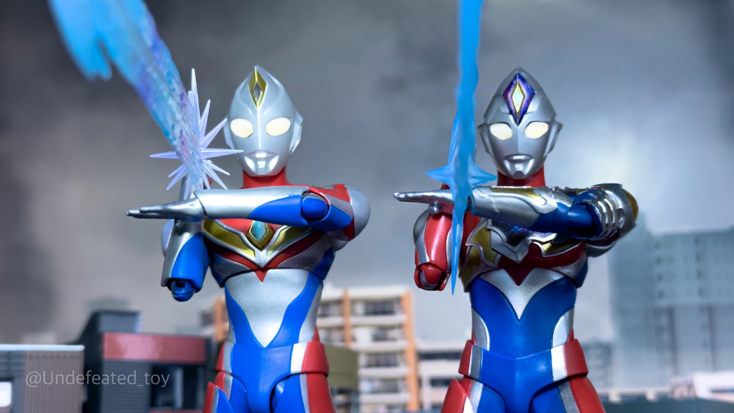 SHF 울트라맨 다이나&데커