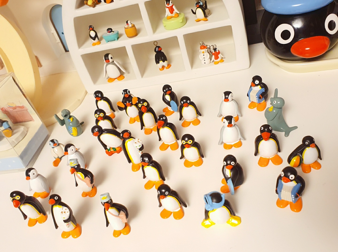 🐧🐧🐧...🐧🐧