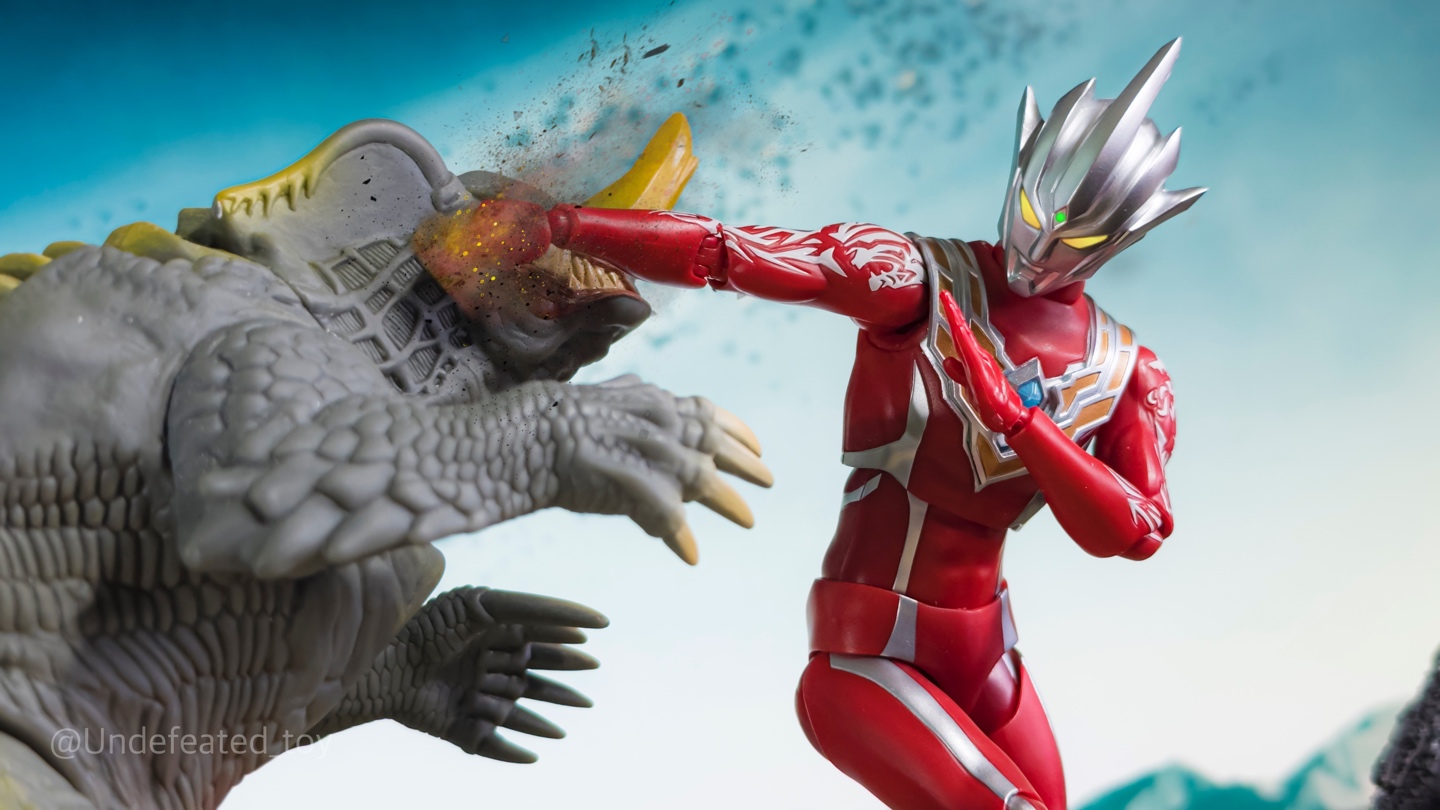 SHF 울트라맨 레굴로스