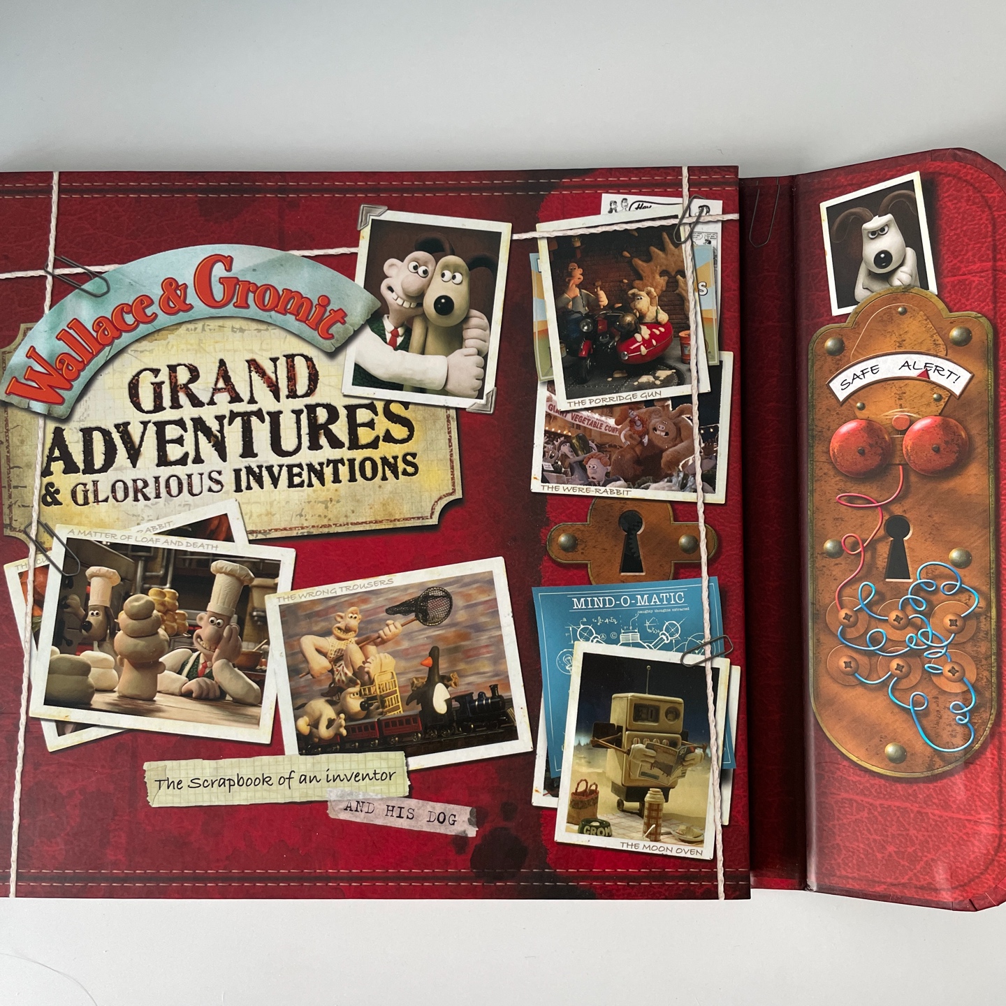 Wallace & Gromit
📕 Book 📕