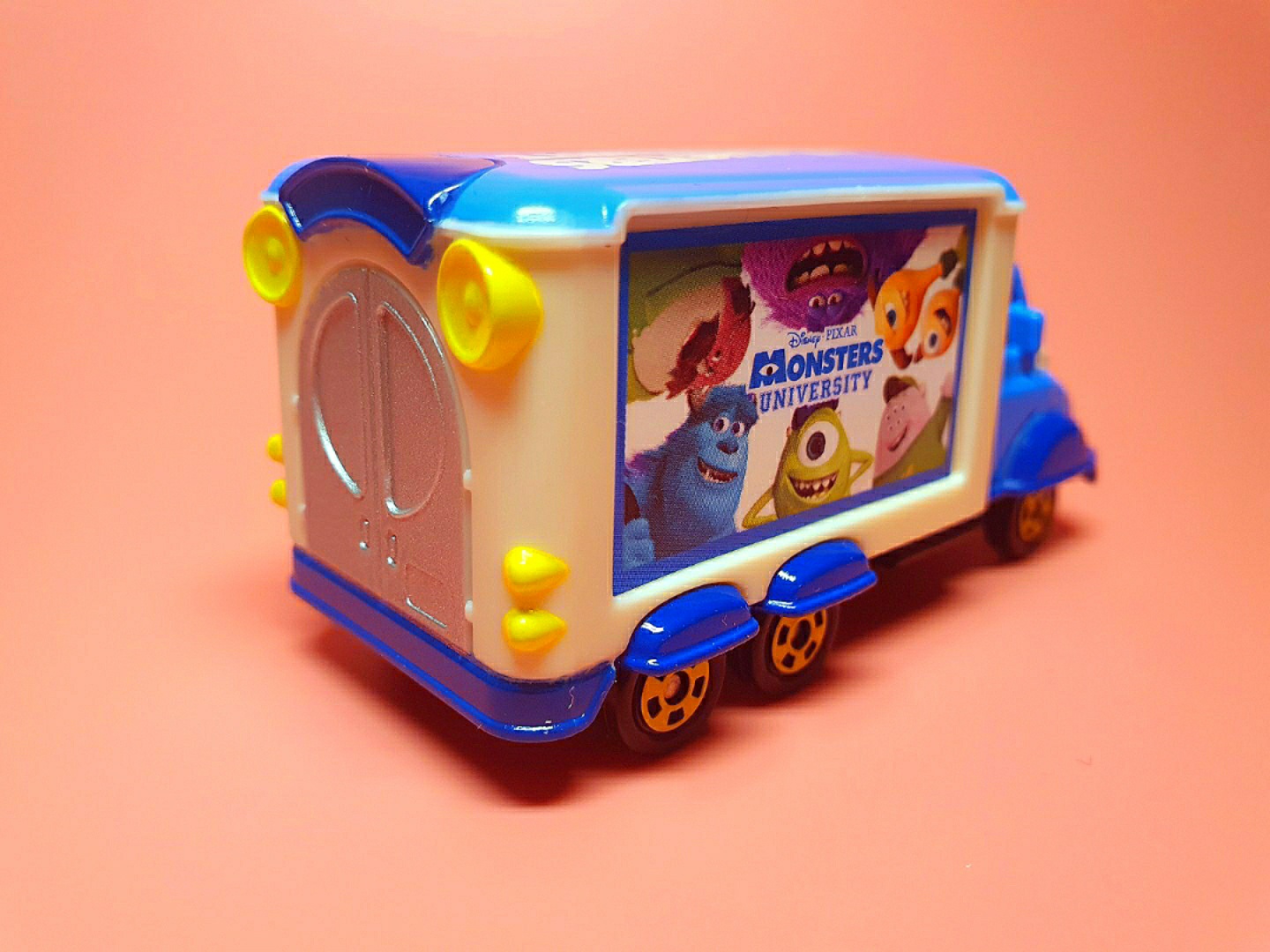 MONSTERS UNIVERSITY TOMYCAR