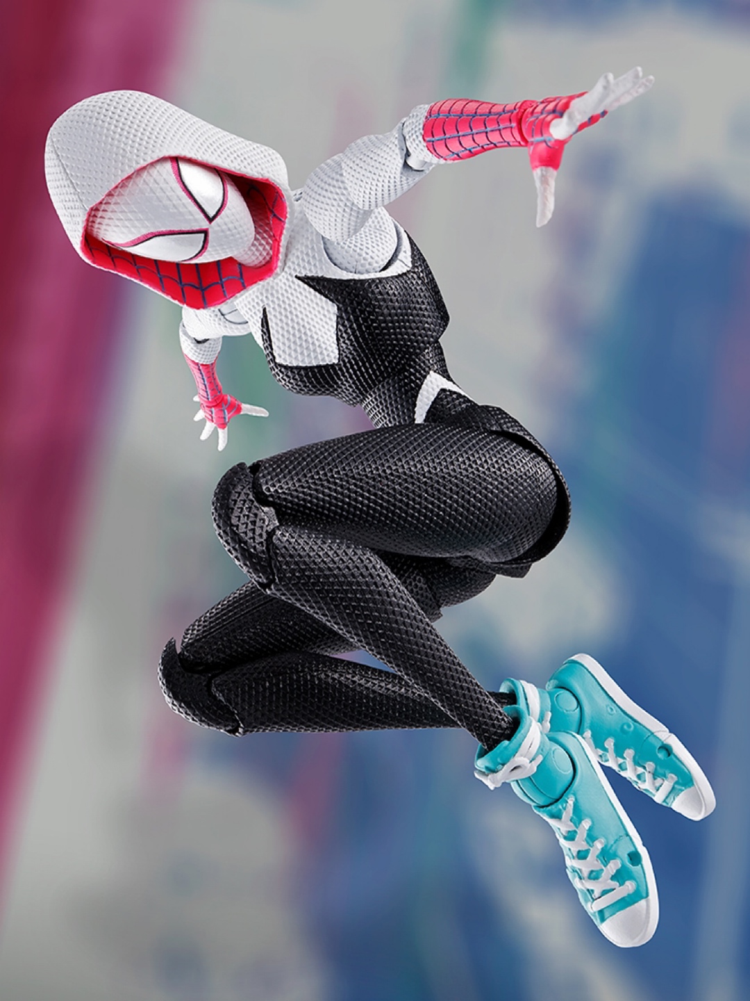 Shf 어크로스 더 스파이더 버스 
마일스 모랄레스 , 스파이더 그웬