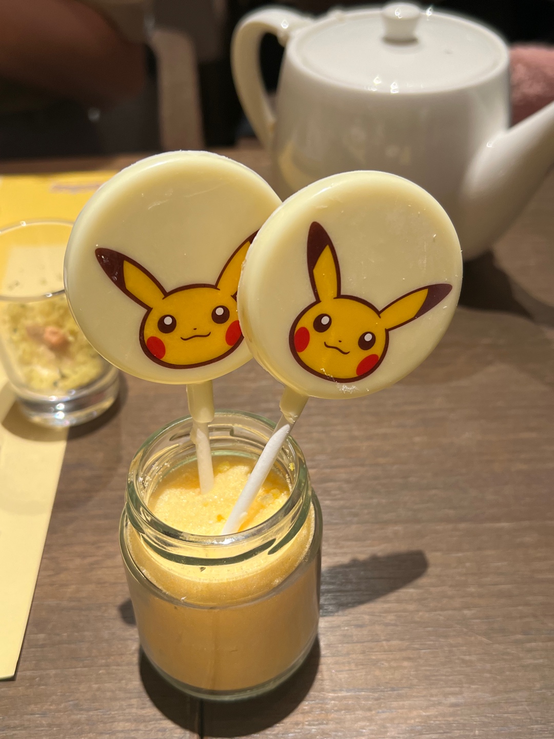 피카츄 애프터눈티