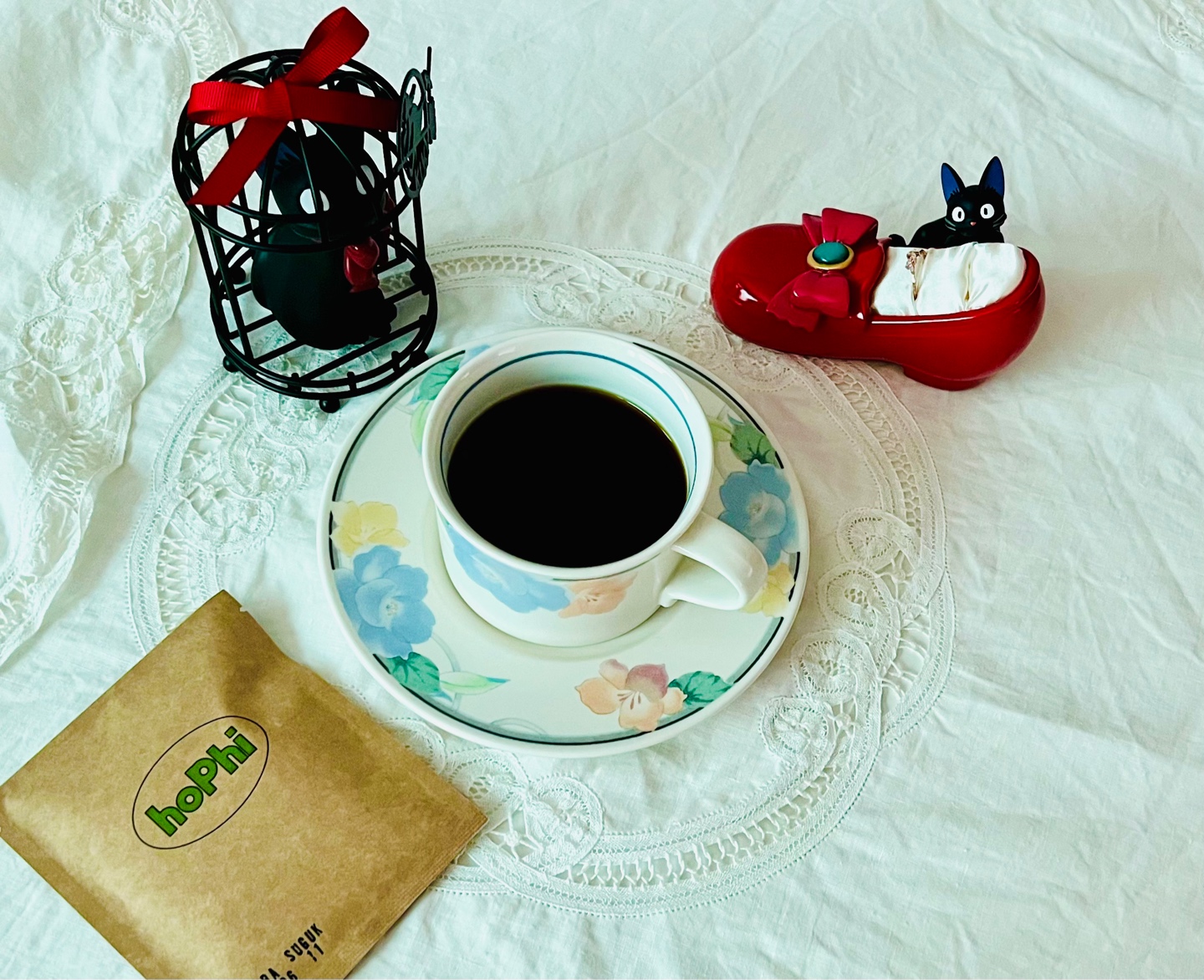 지지와 함께 티타임☕️