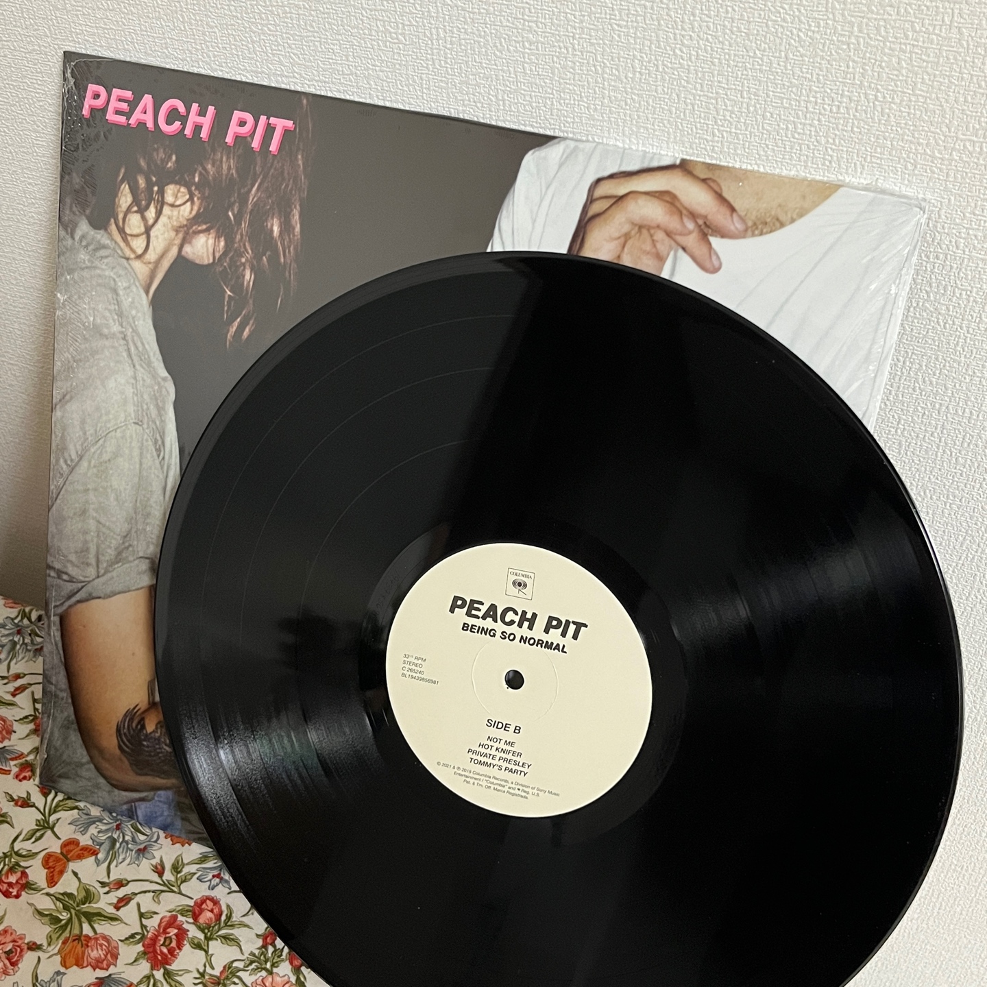 피치핏🍑 Being so normal LP