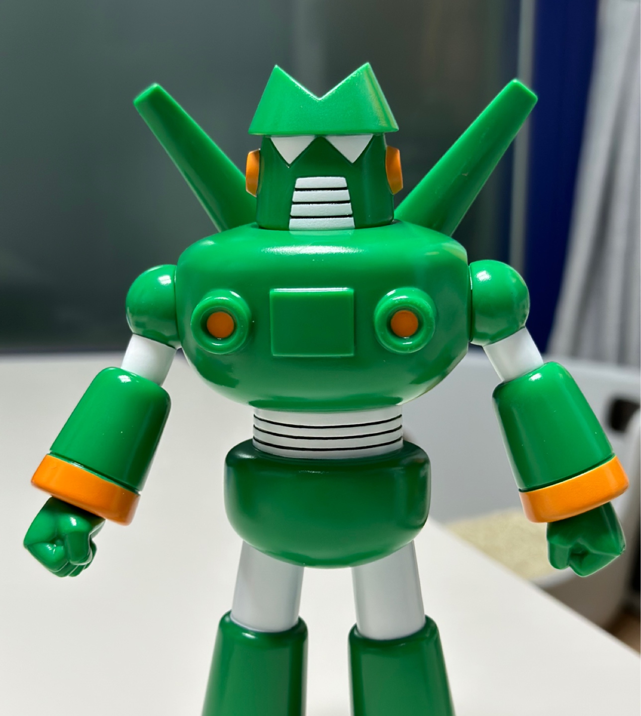 칸탐로봇 펀치!!