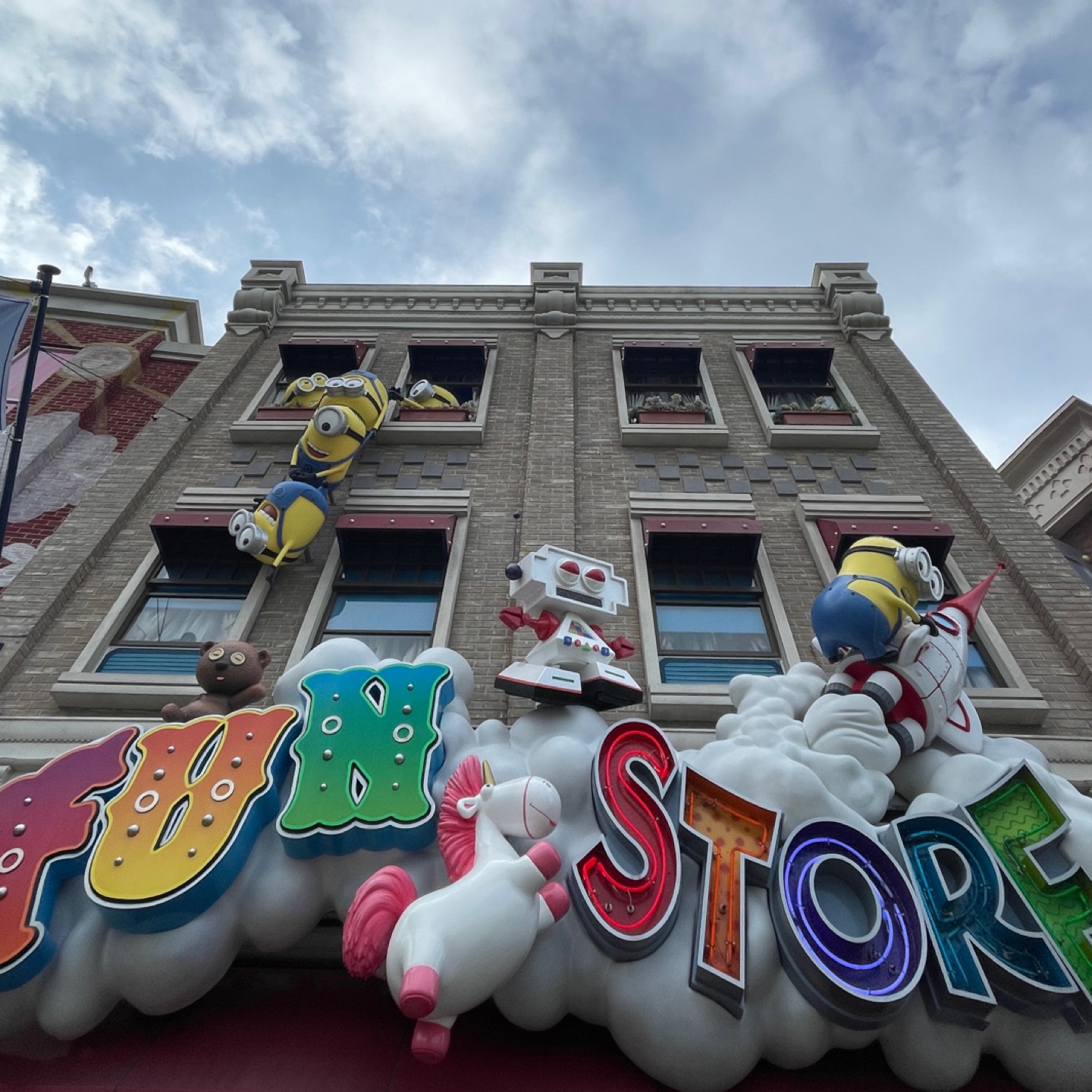 USJ