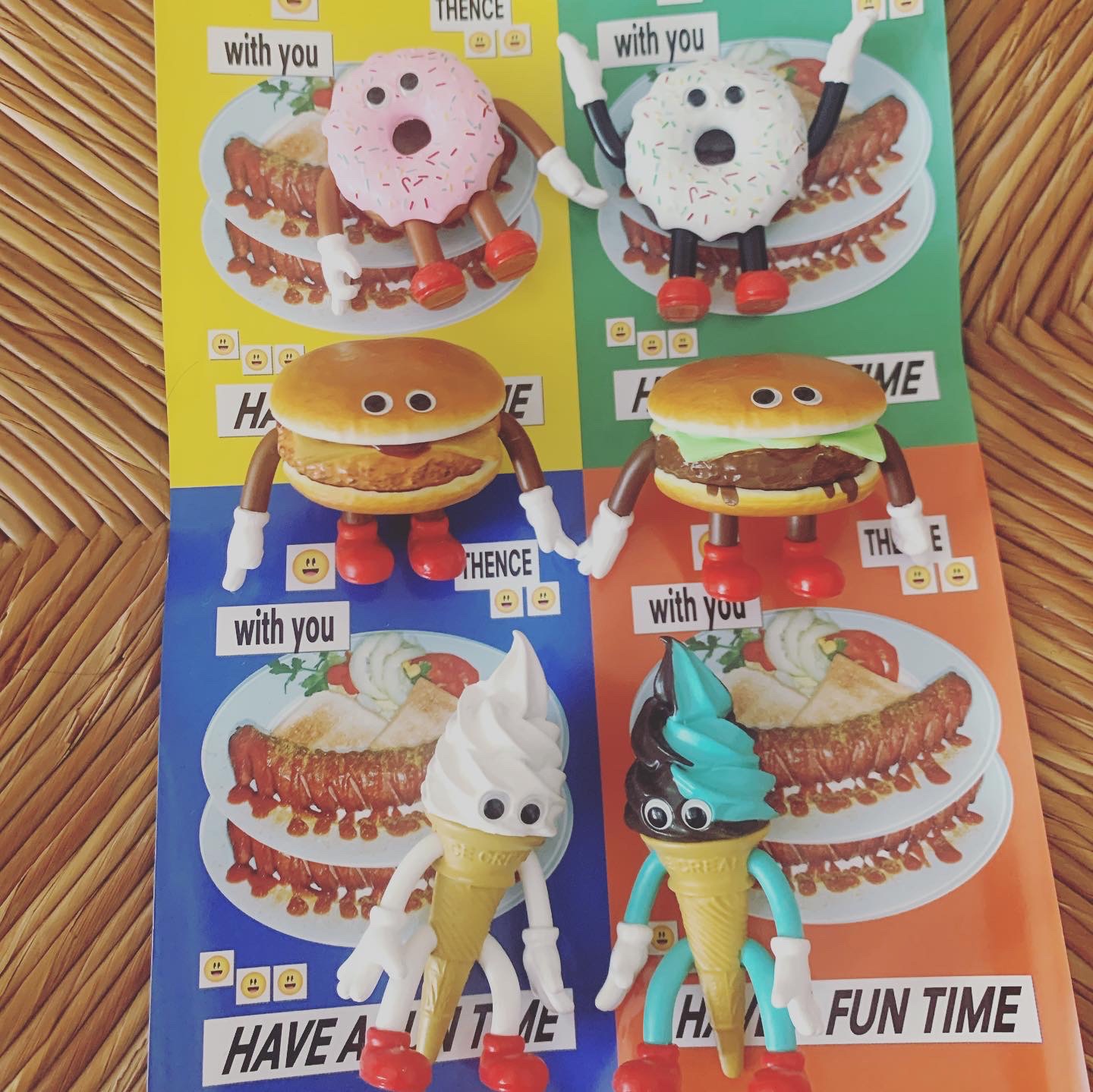귀여운 쪼꼬미들

햄버거🍔아이스크림🍦도넛🍩