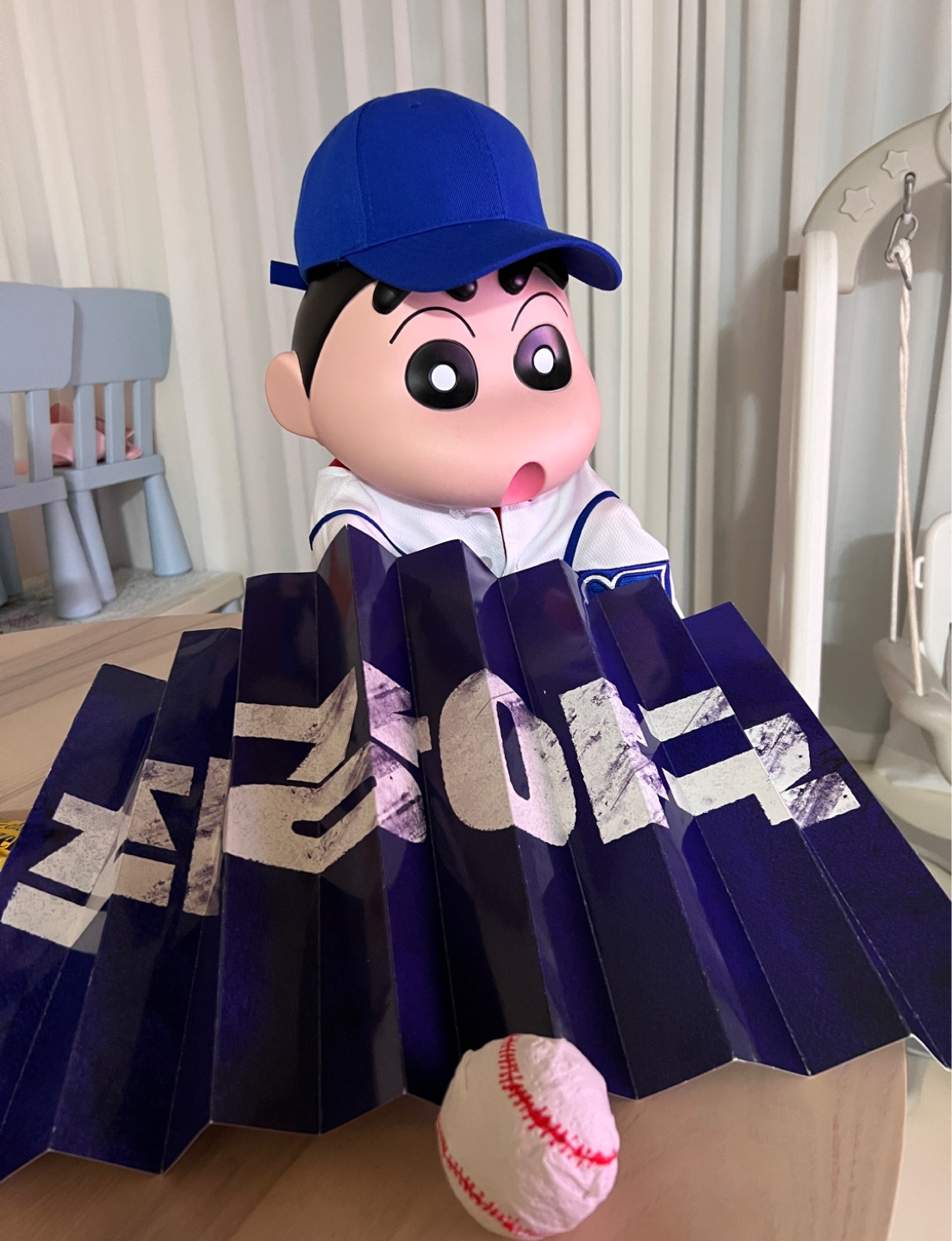 야구를 시청하는 짱구의 바른자세⚾️
