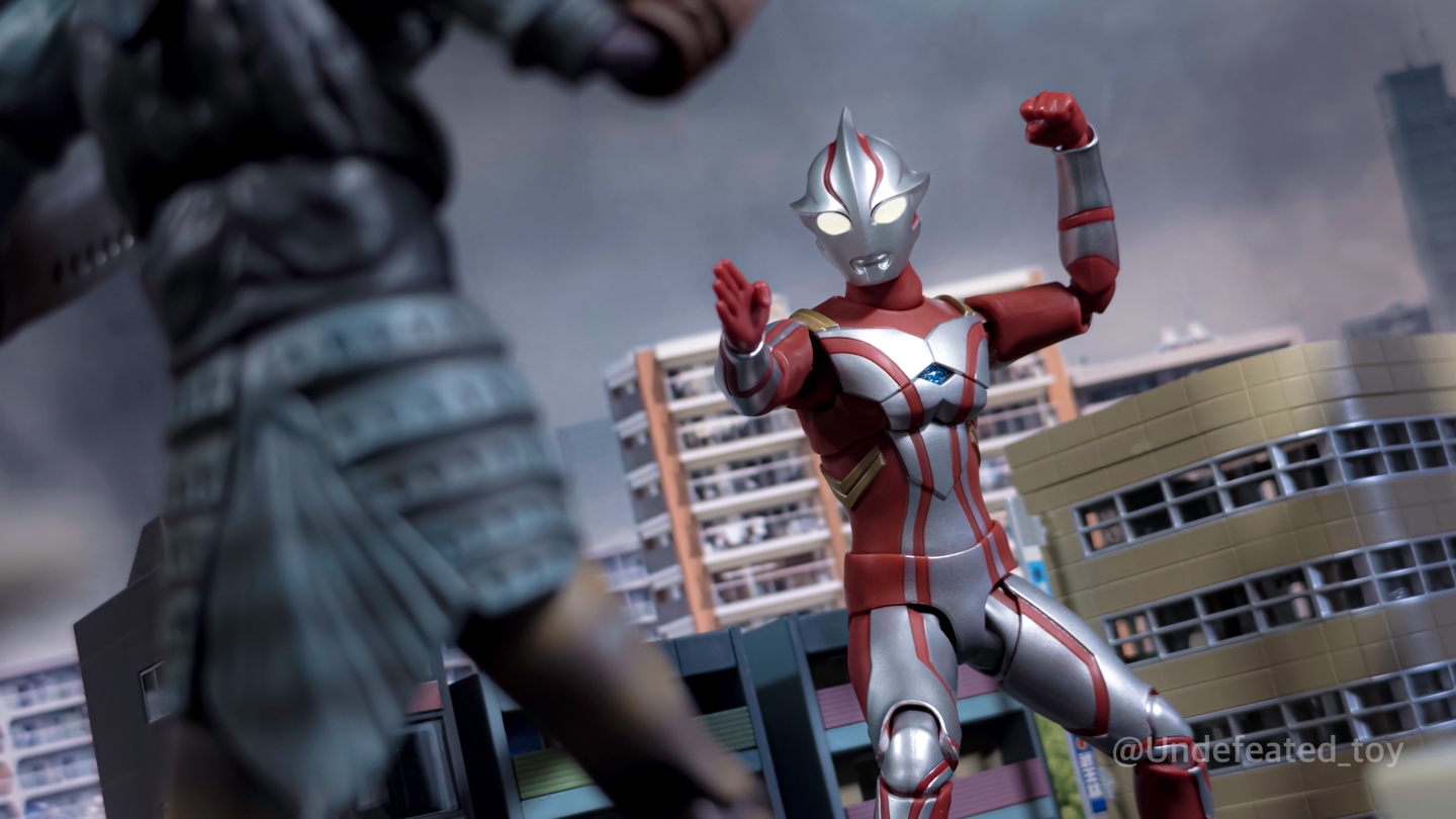 SHF 울트라맨 메비우스