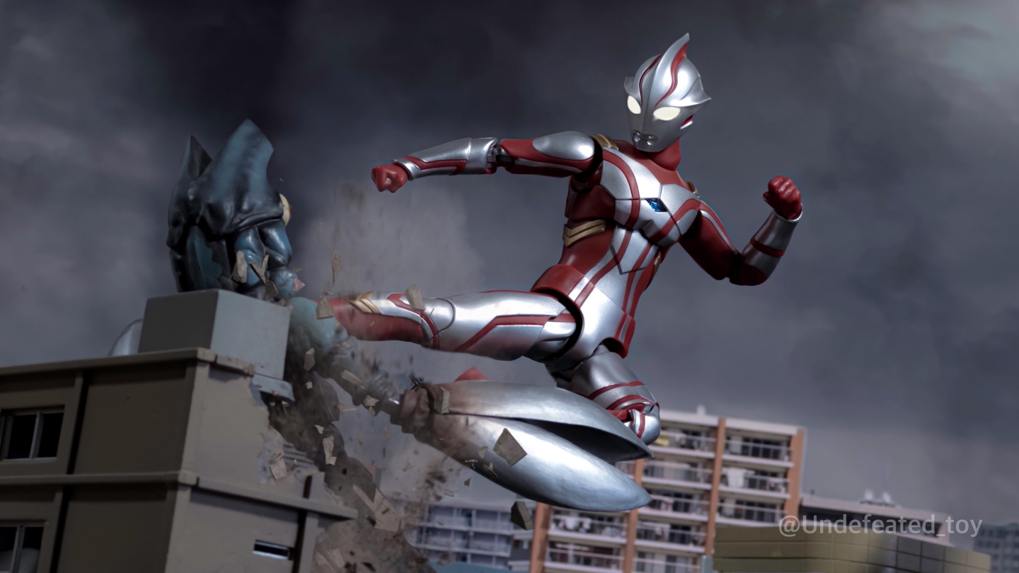 SHF 울트라맨 메비우스