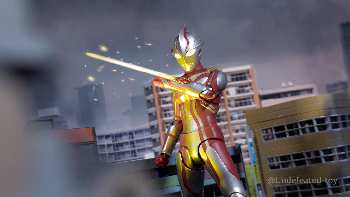 SHF 울트라맨 메비우스