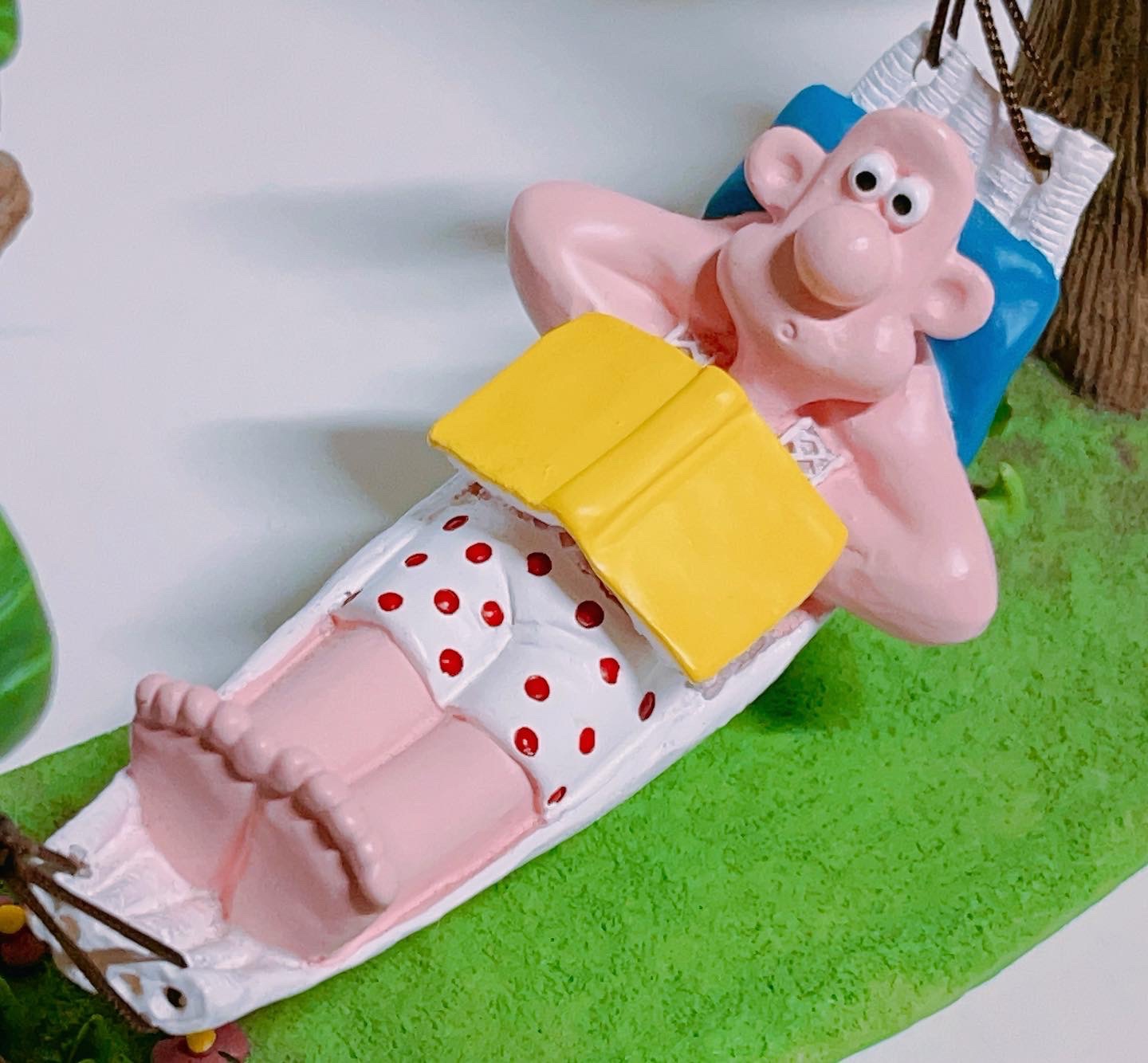 월요일엔 누워있고 싶따🐧✂️🏝️