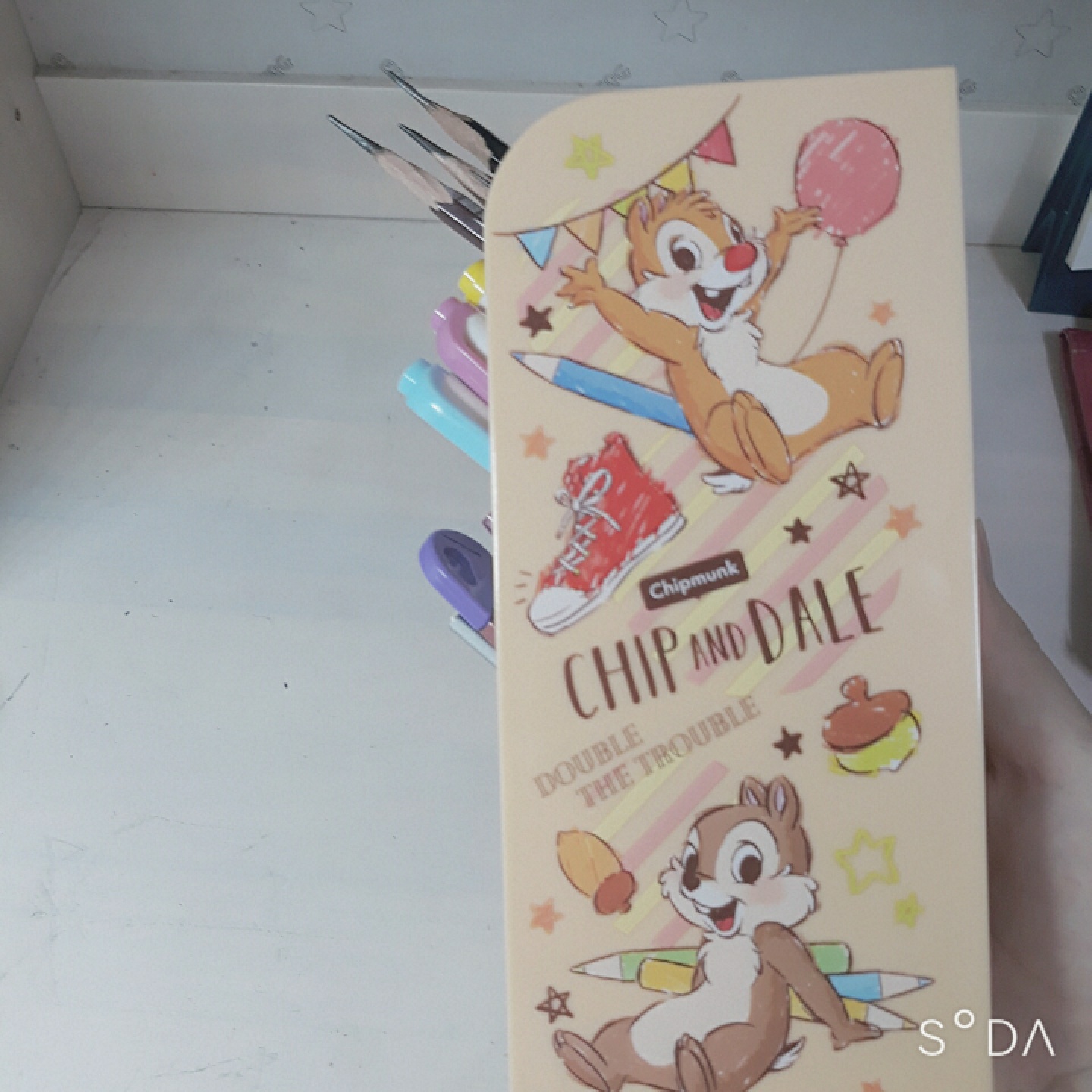칩앤데일 연필꽂이
🐿&🐿