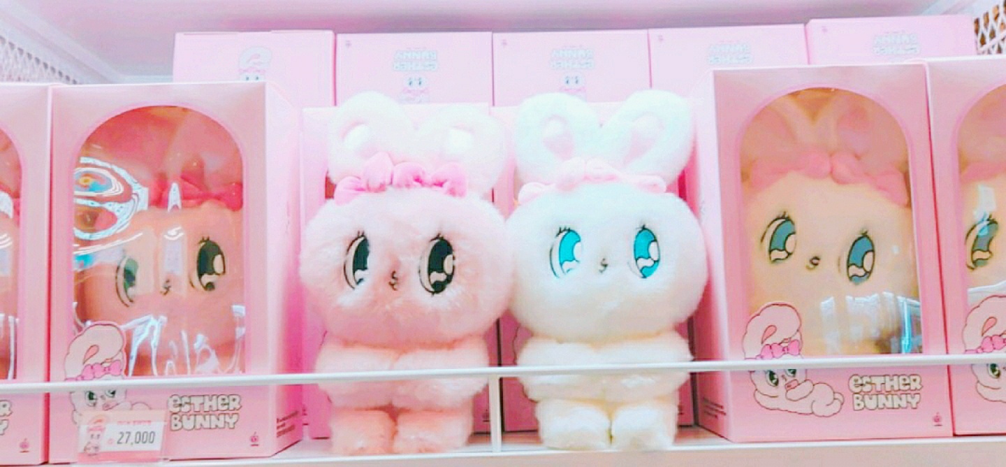 에스더버니 팝업스토어 인형