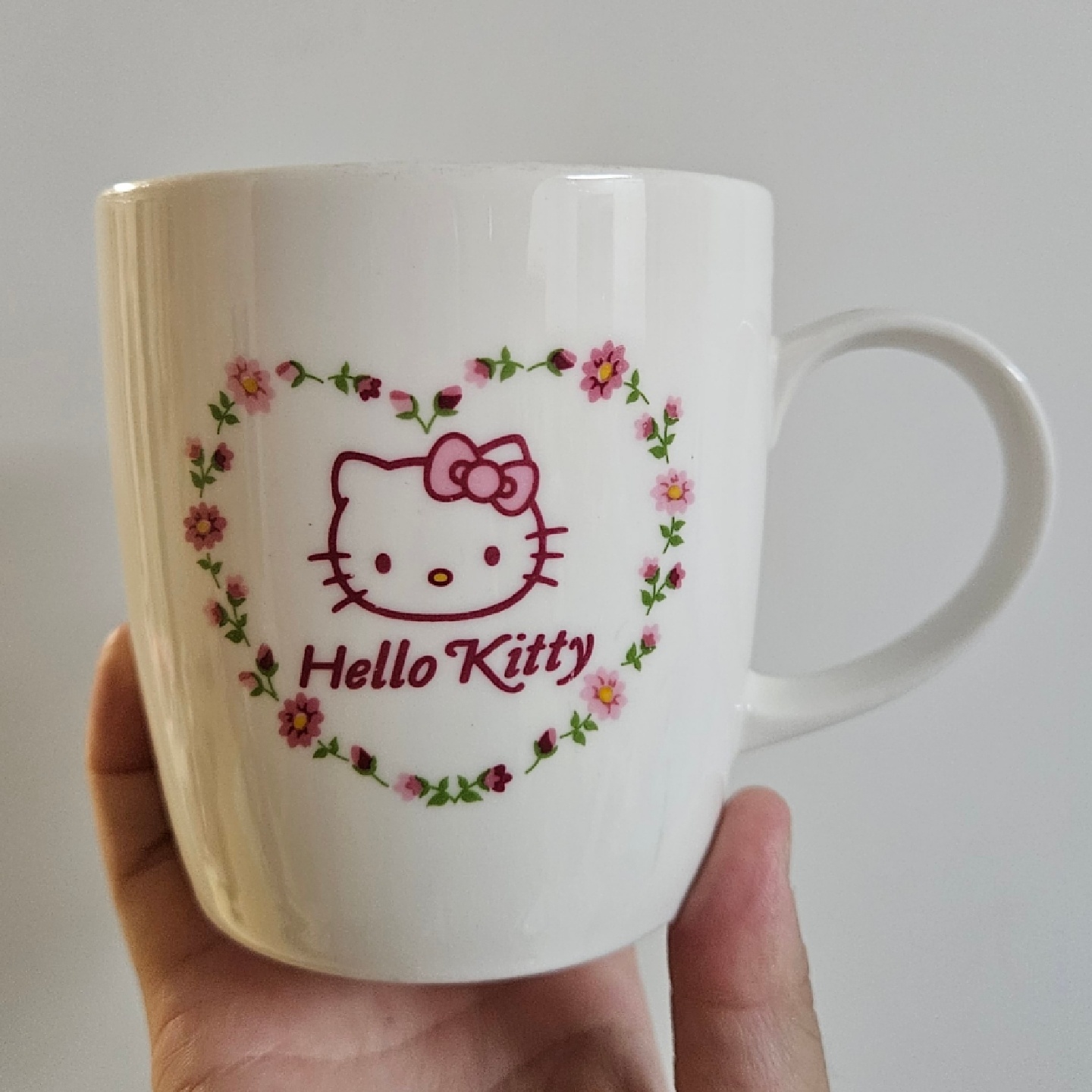 빈티지 키티 머그컵과 그릇🍓💐