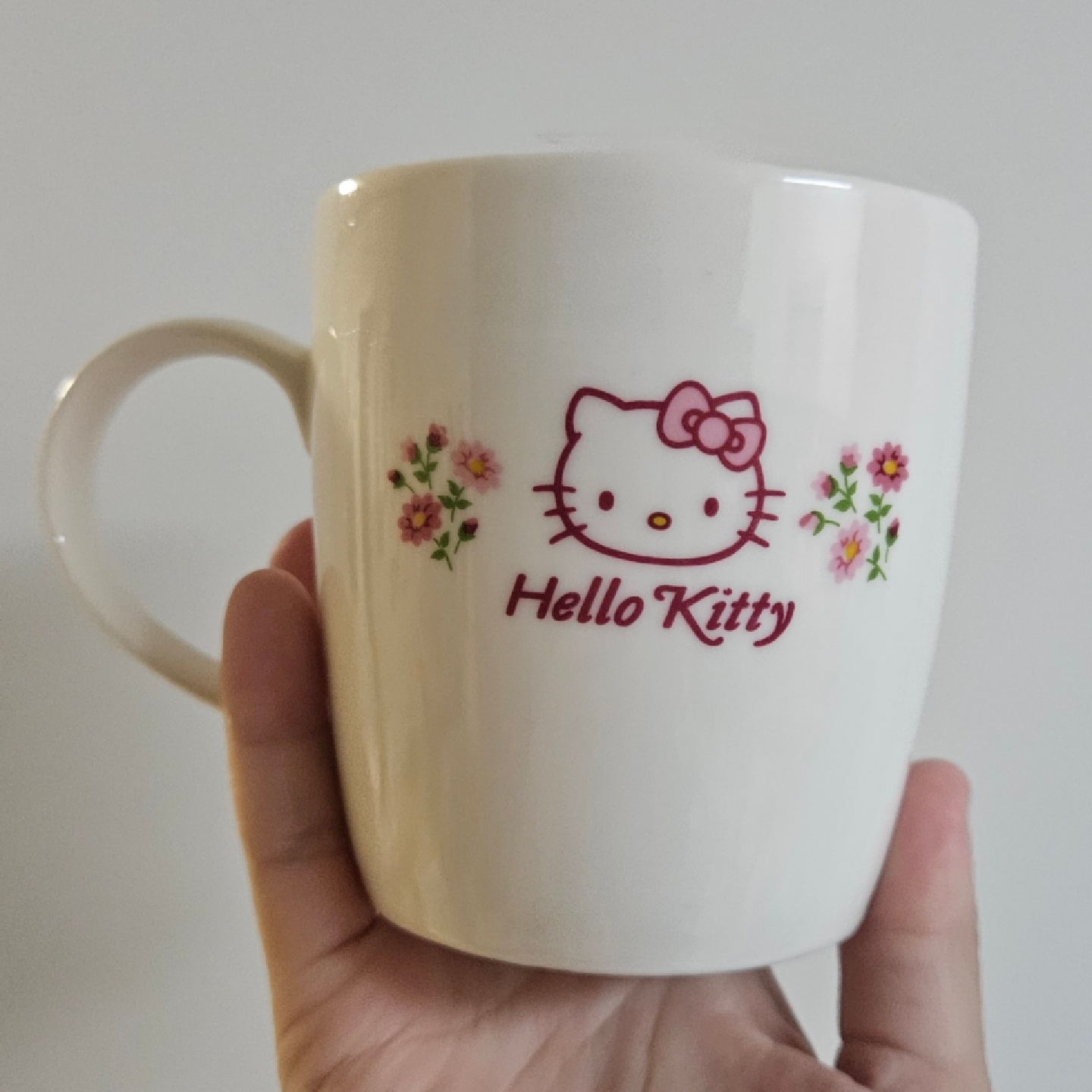 빈티지 키티 머그컵과 그릇🍓💐