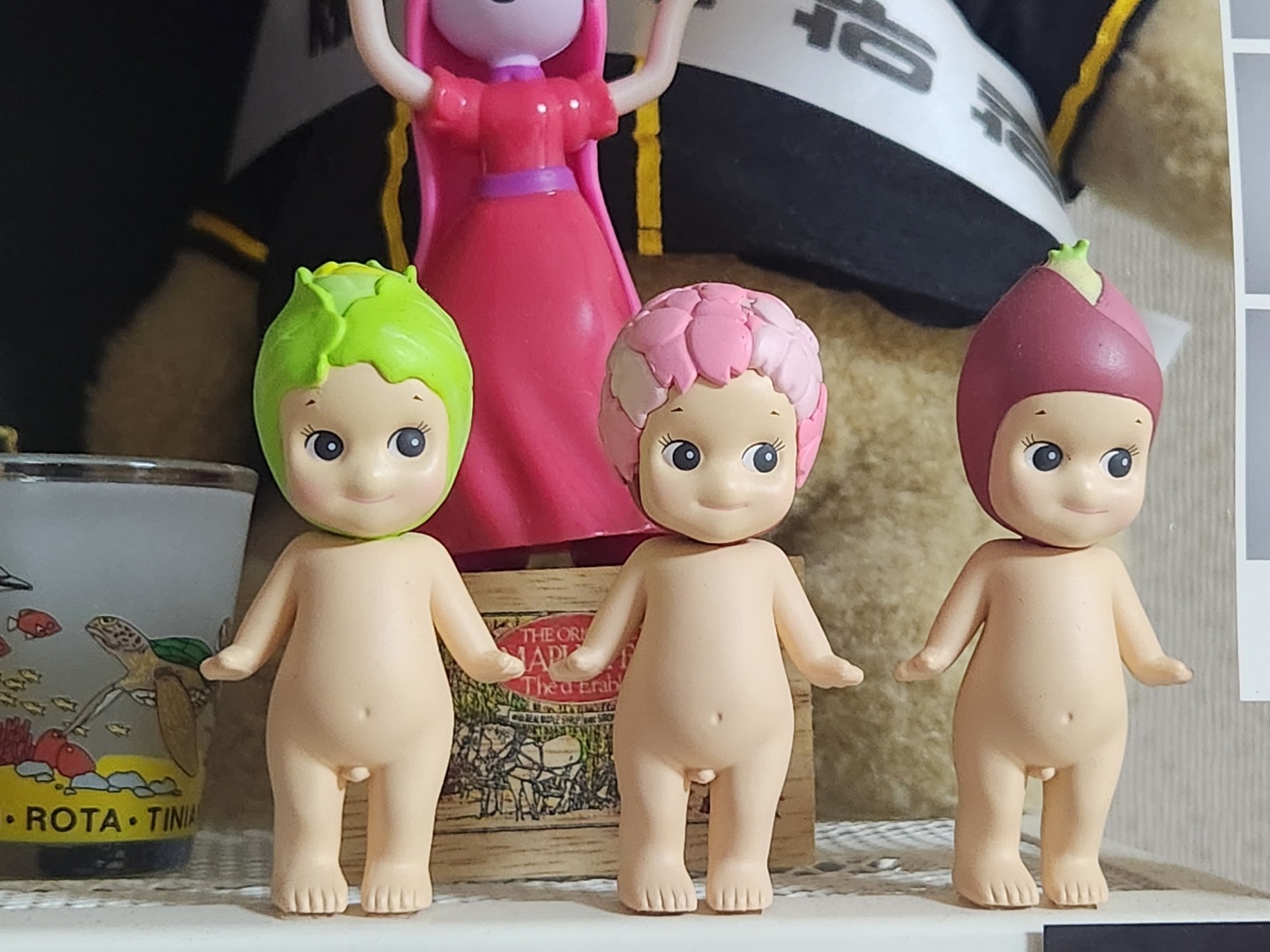 채소 사이에 낀 꼬ㅊ